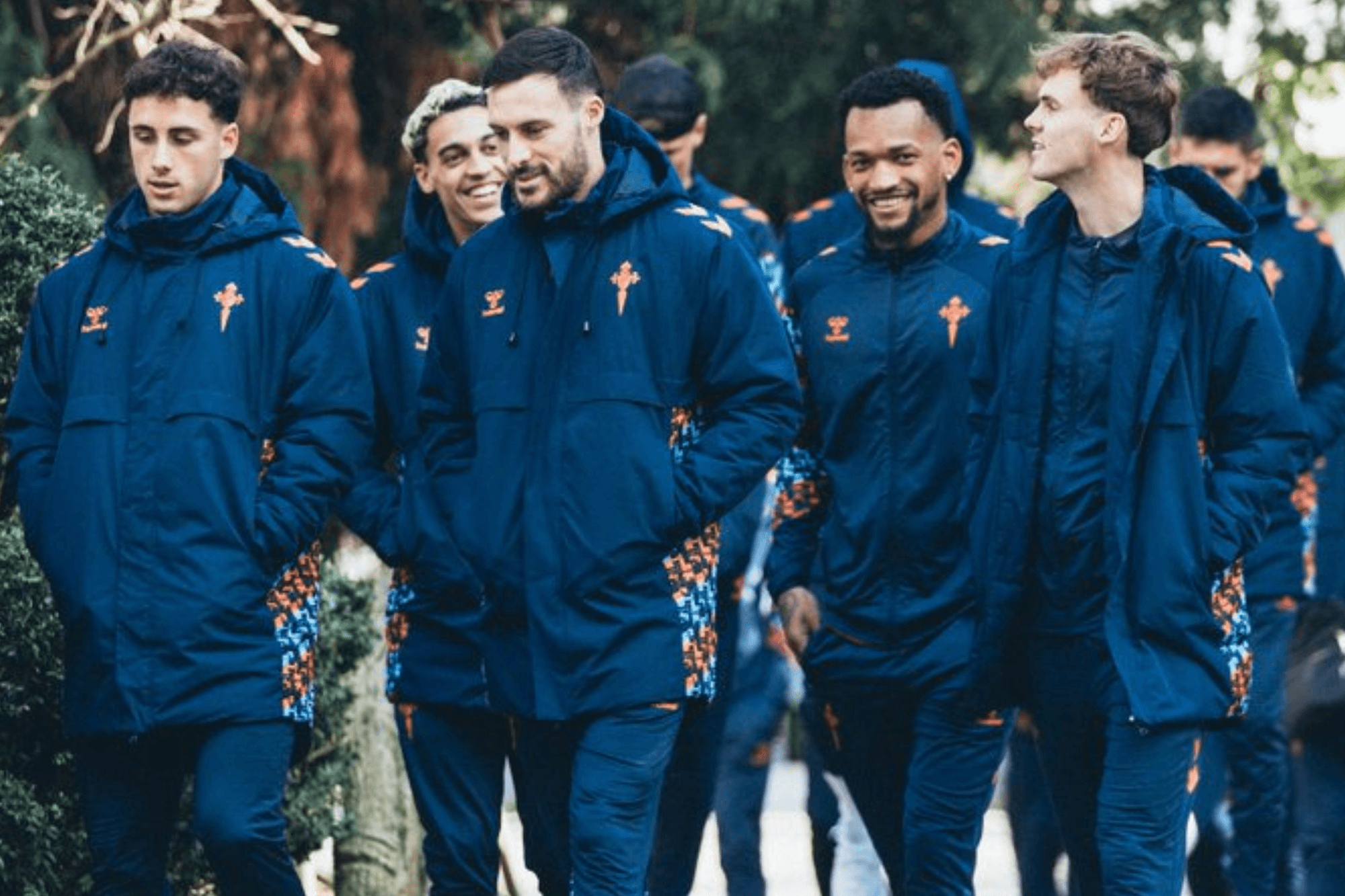 Los jugadores del Celta paseando por Vitoria (Foto: RC Celta).