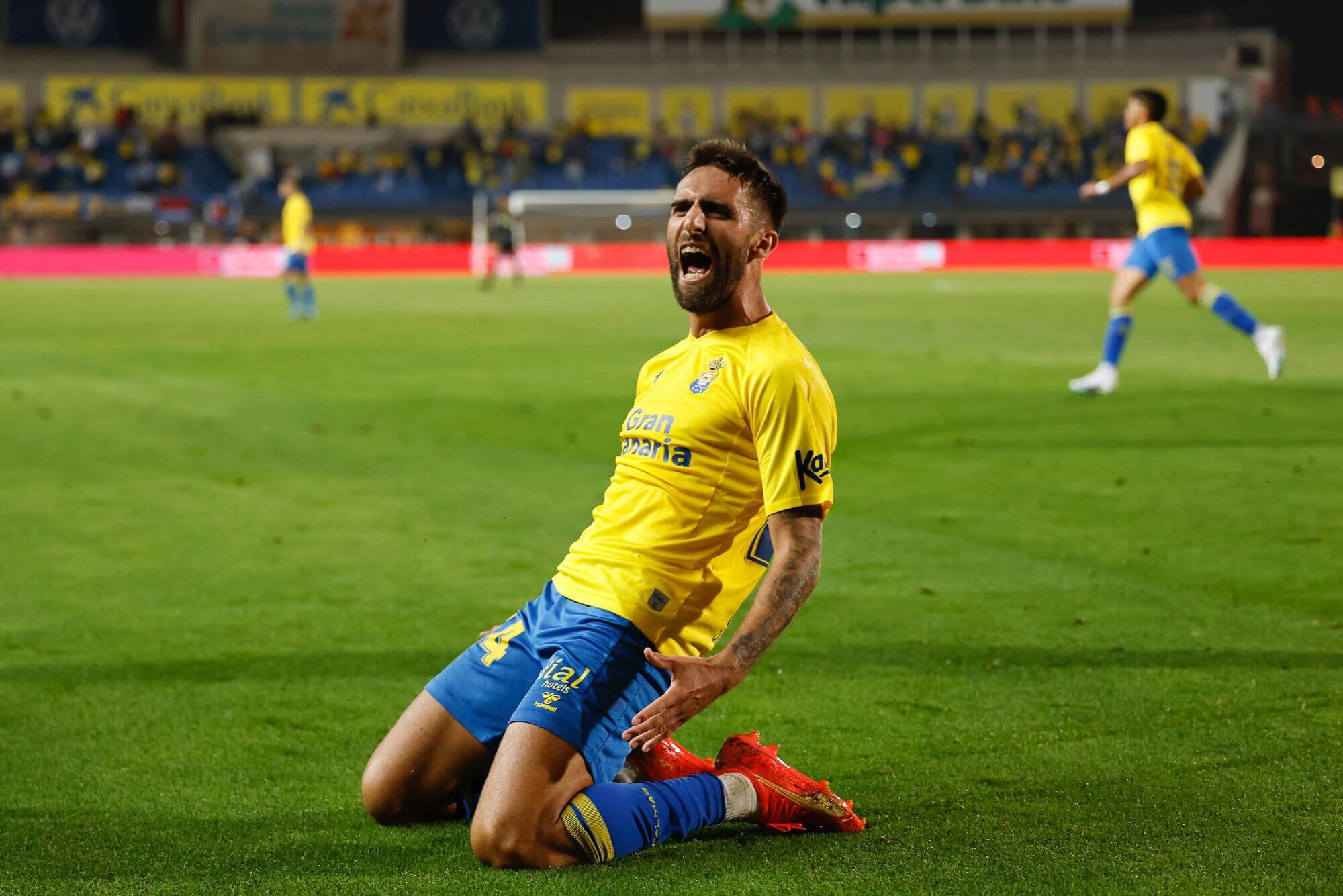 Pejiño celebra uno de sus goles. (Foto: UD Las Palmas)