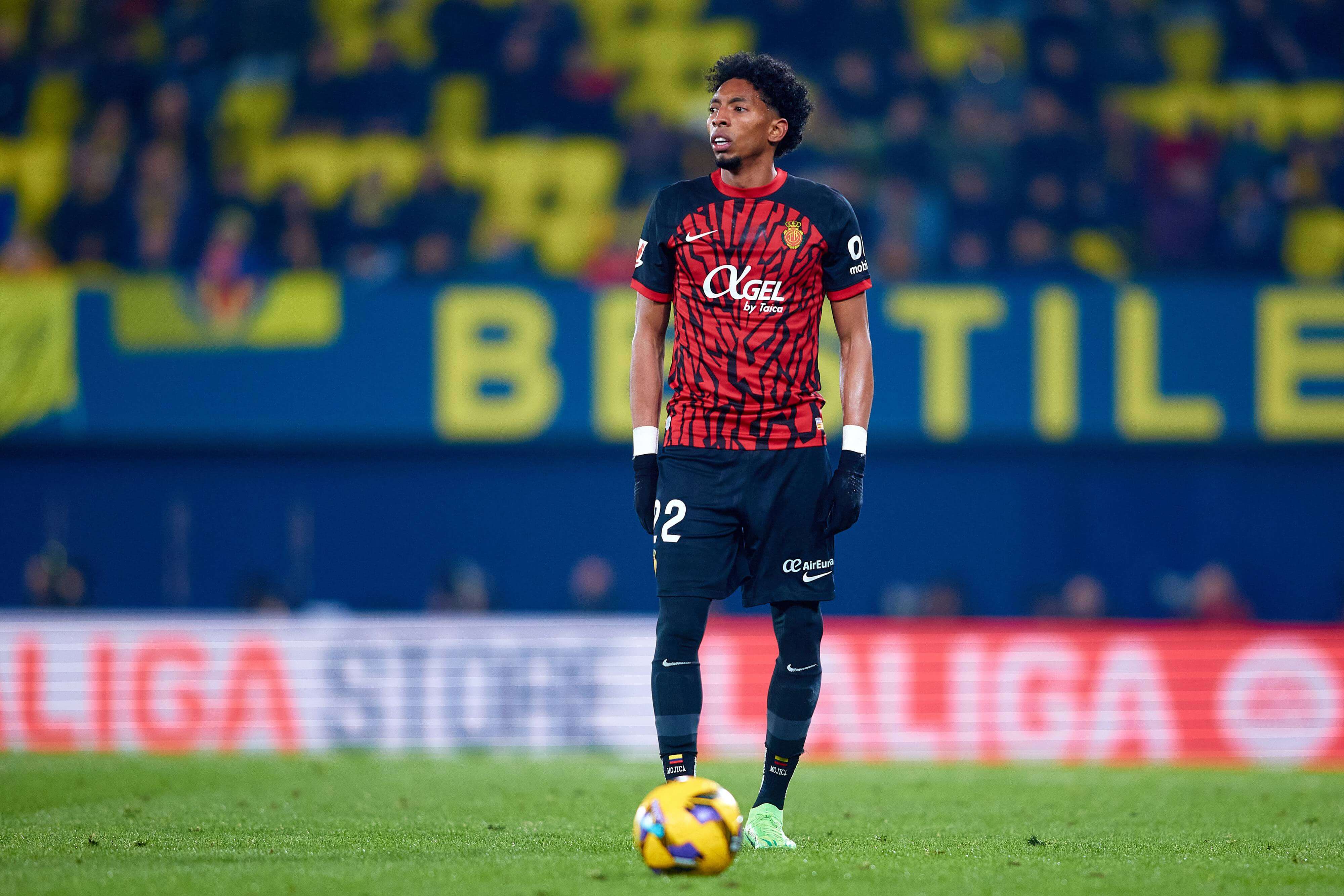 Johan Mojica durante un partido con el RCD Mallorca (Fuente: Cordon Press)