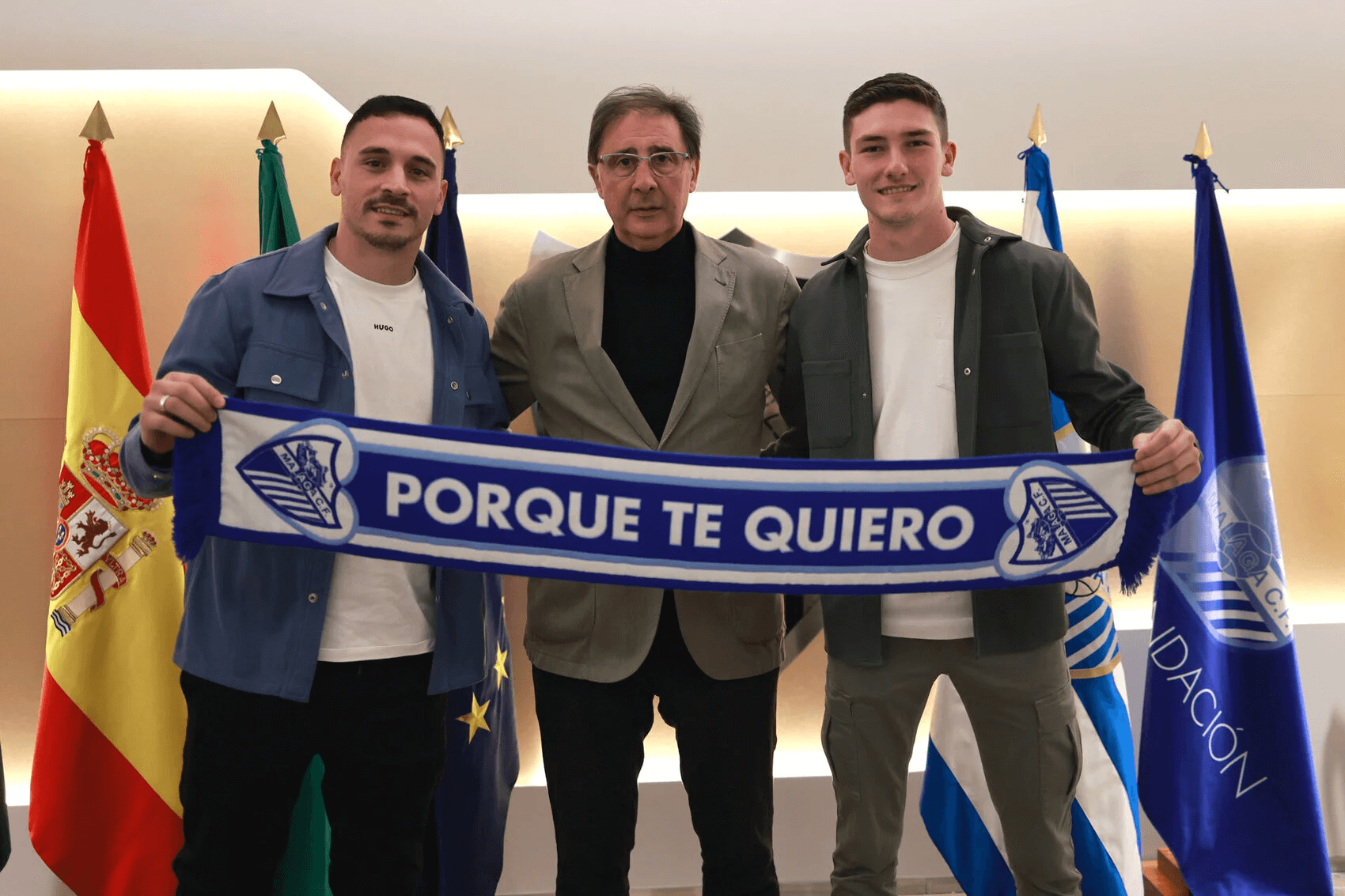 Alfonso Herrero, Loren y Carlos López tras el acuerdo de renovación. (Foto: MCF)