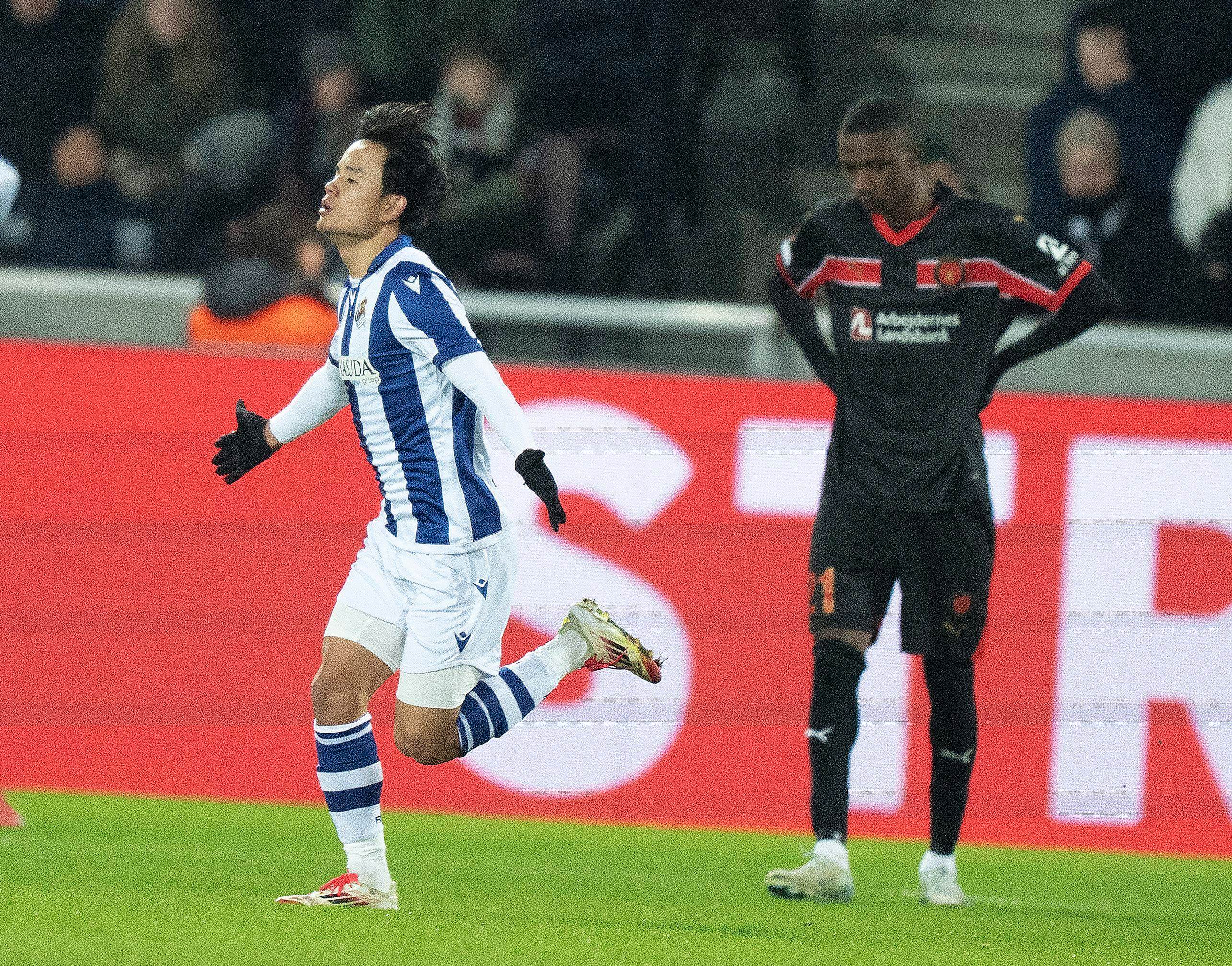 Take Kubo celebra su gol en el Midtjylland-Real Sociedad (Foto: Cordon Press).