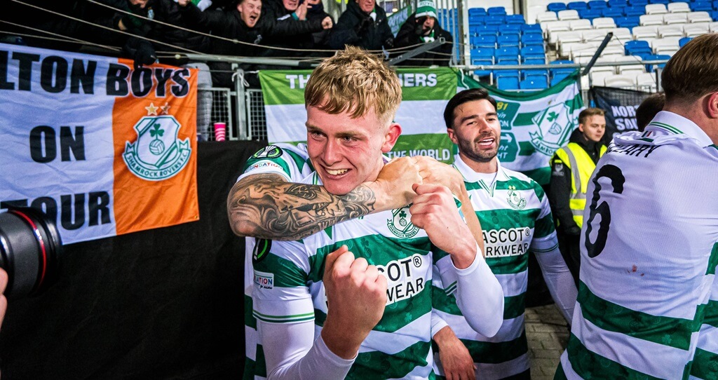 Michael Noonan celebra su gol al Molde en Conference League (Foto: Cordon Press).