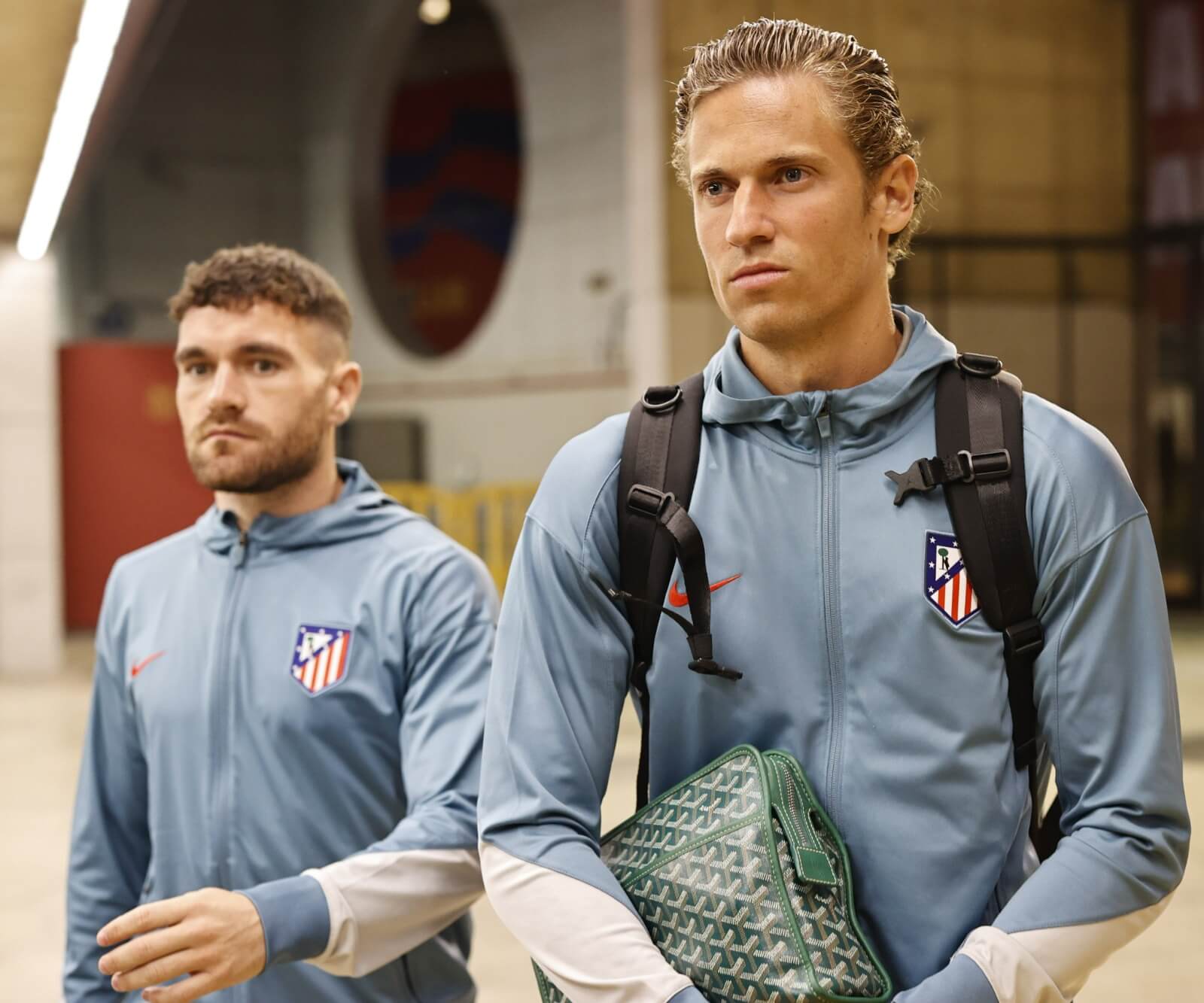 Javi Galán y Marcos Llorente en Montjuic. (Foto: Atleti)