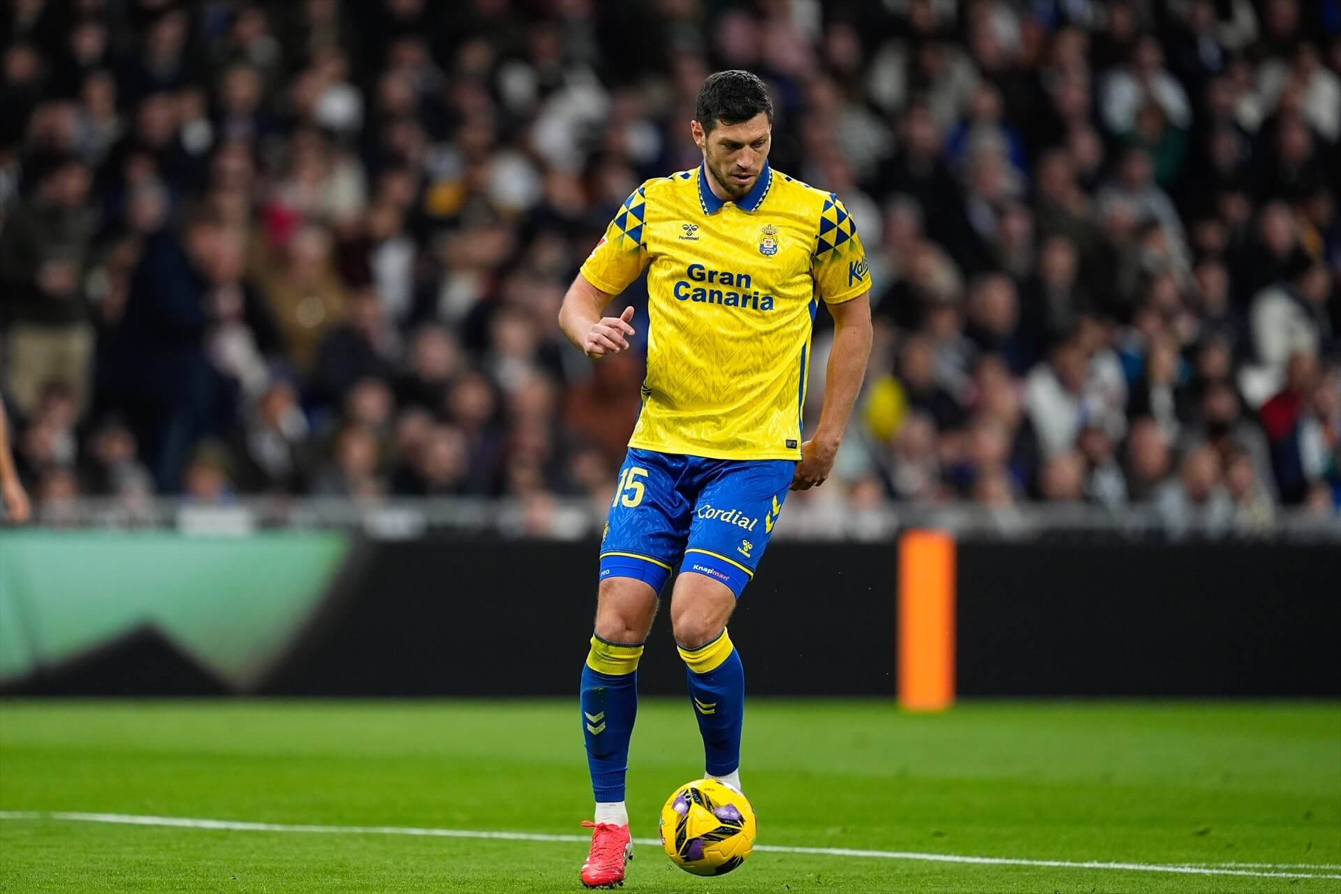 Scott McKenna, durante un partido con la UD Las Palmas (Foto: Europa Press).