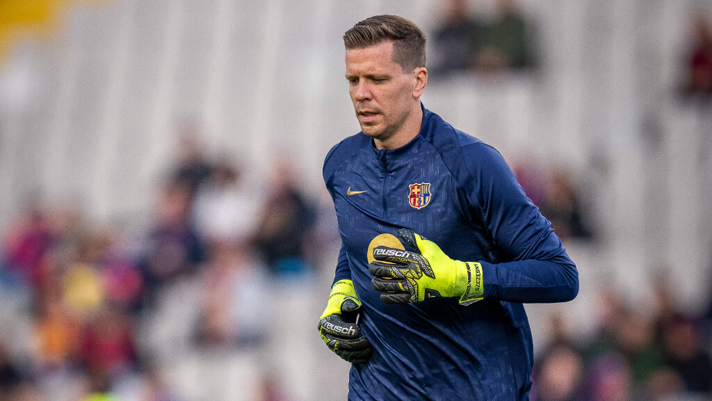 Szczęsny calienta sobre Montjuic ('X' FCB)