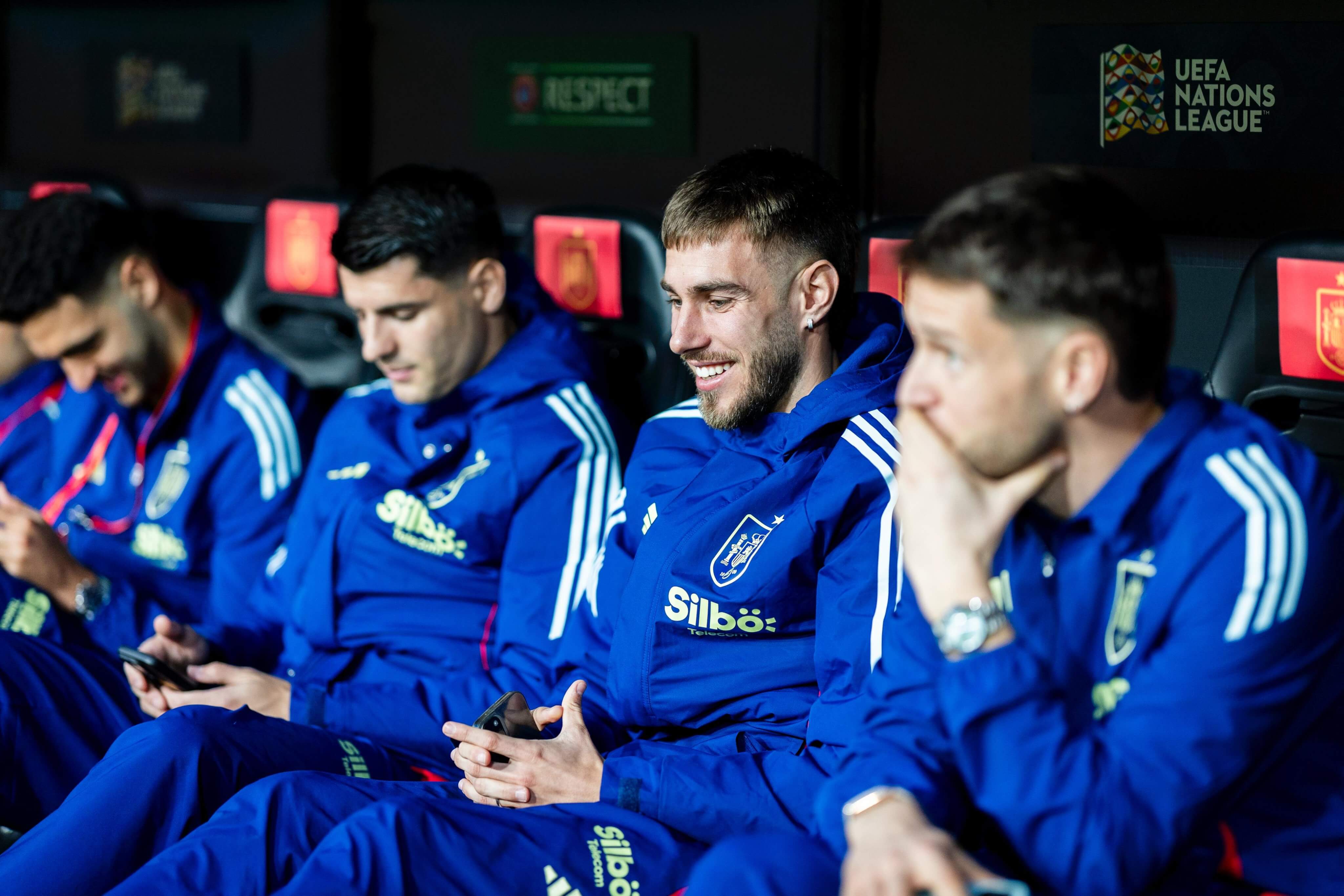 Los jugadores de la Selección Española en Mestalla (RFEF)