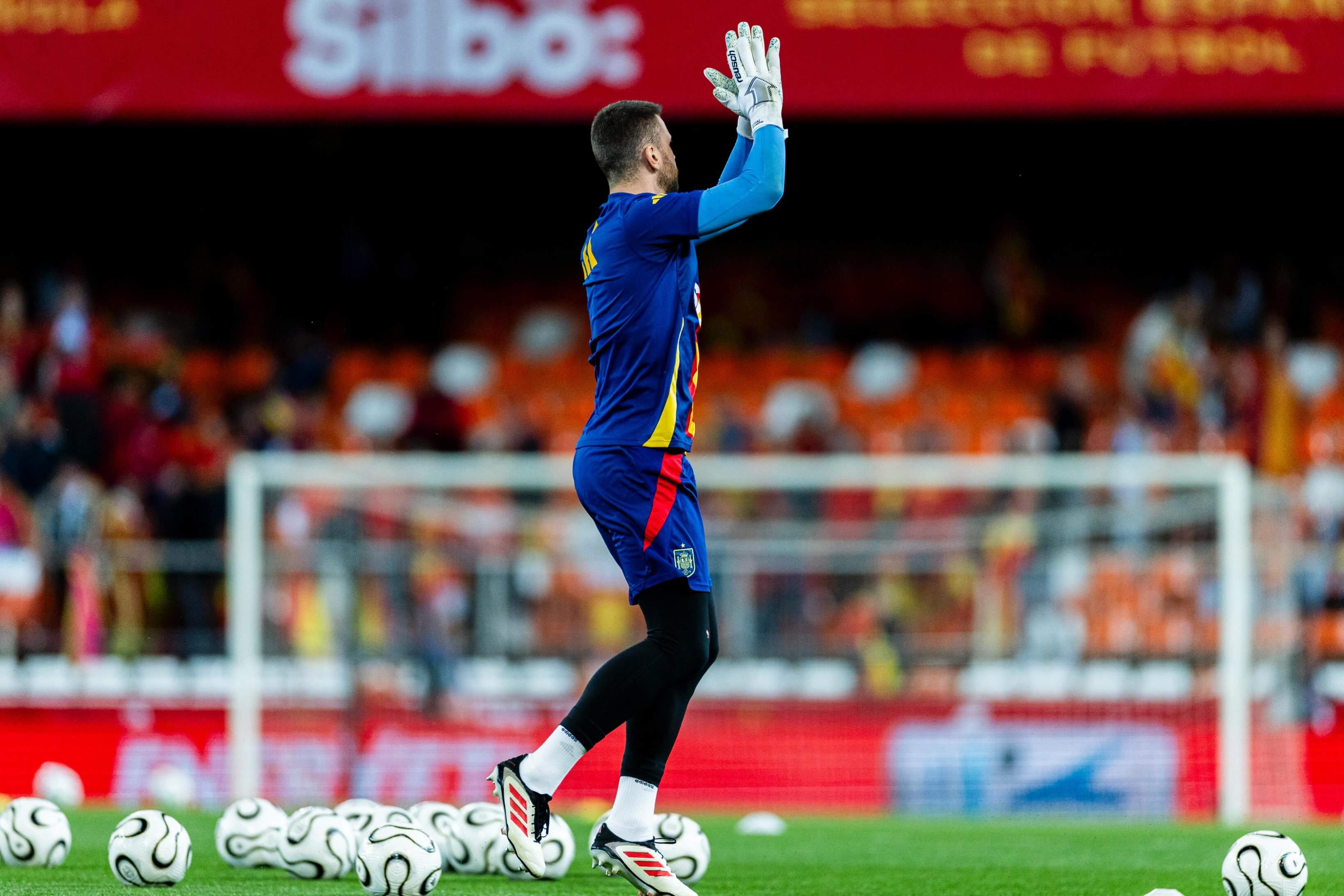 Unai Simón en Mestalla (RFEF)