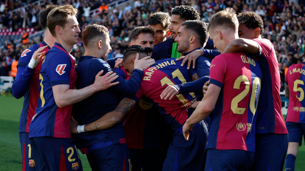 El Barcelona celebrando la victoria ante el Celta (EFE)