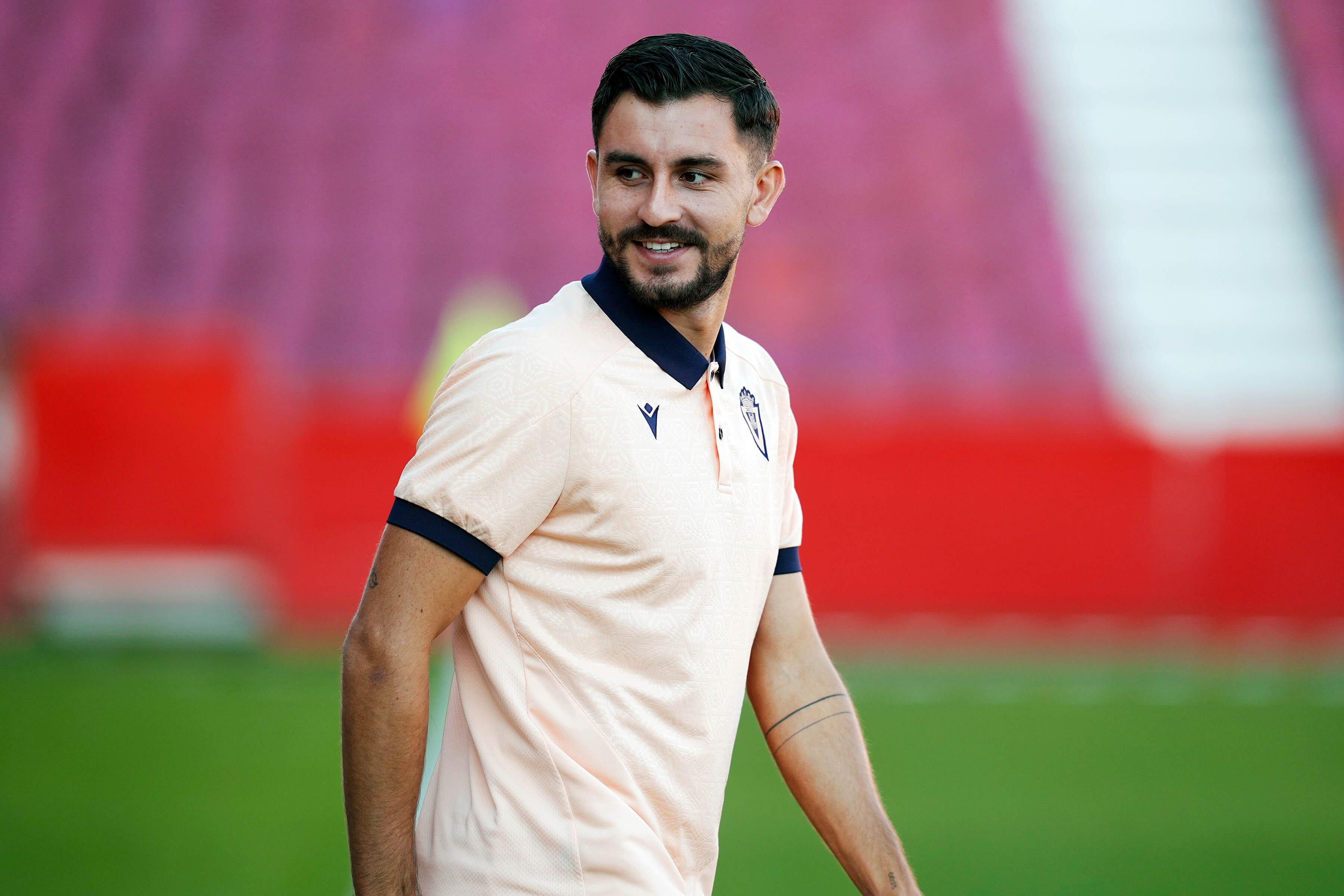 Víctor Chust, en la previa de un partido del Cádiz (Foto: LaLiga).