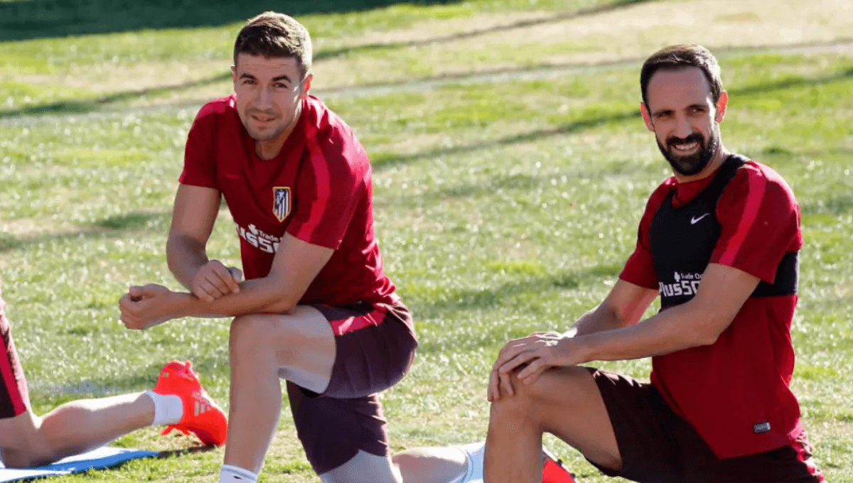Gabi Fernández y Juanfran Torres, en su etapa en el Atlético (Foto: EFE).