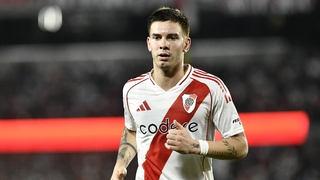 Franco Mastantuono durante un partido de River (Fuente: Cordon Press)
