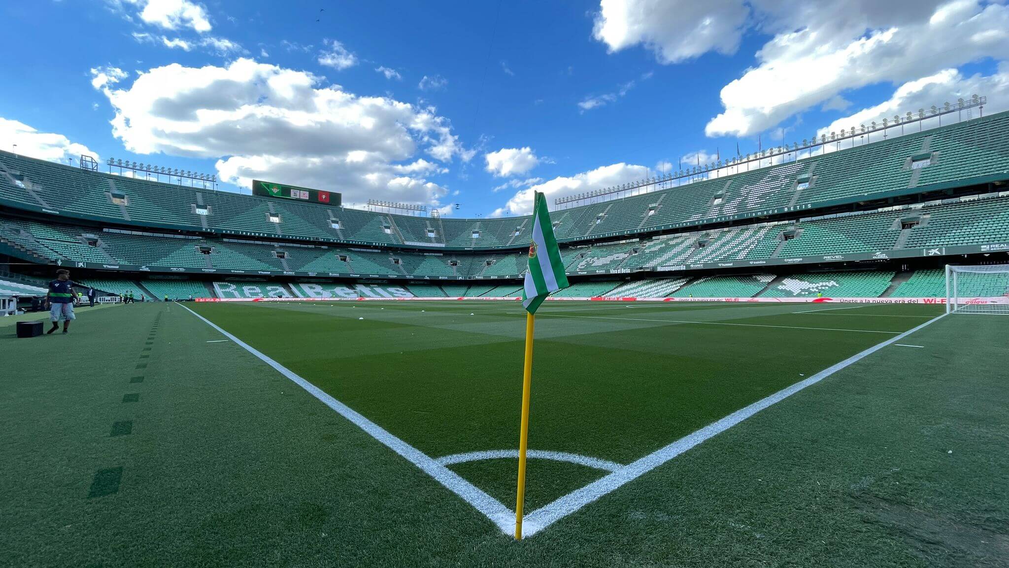 El Benito Villamarín, listo para el Betis-Osasuna (Foto: Kiko Hurtado).