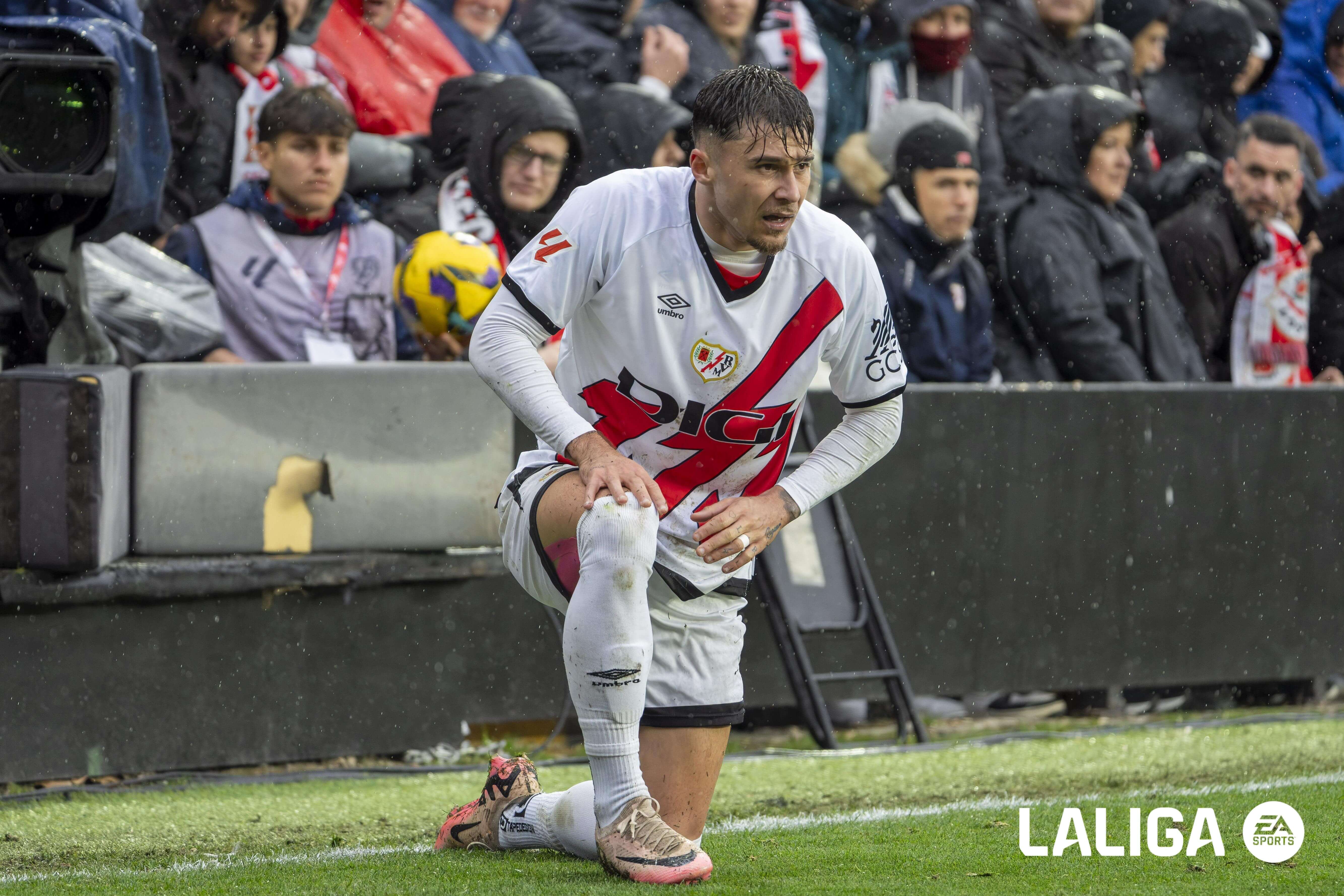 Andrei Ratiu, en un partido del Rayo Vallecano (Foto: LALIGA).
