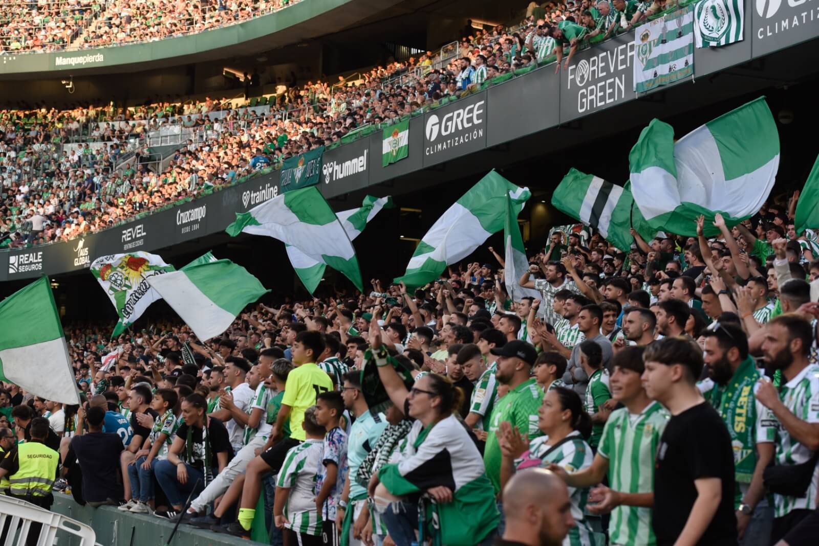 El estadio Benito Villamarín, en el Betis-Valencia (Foto: Kiko Hurtado).