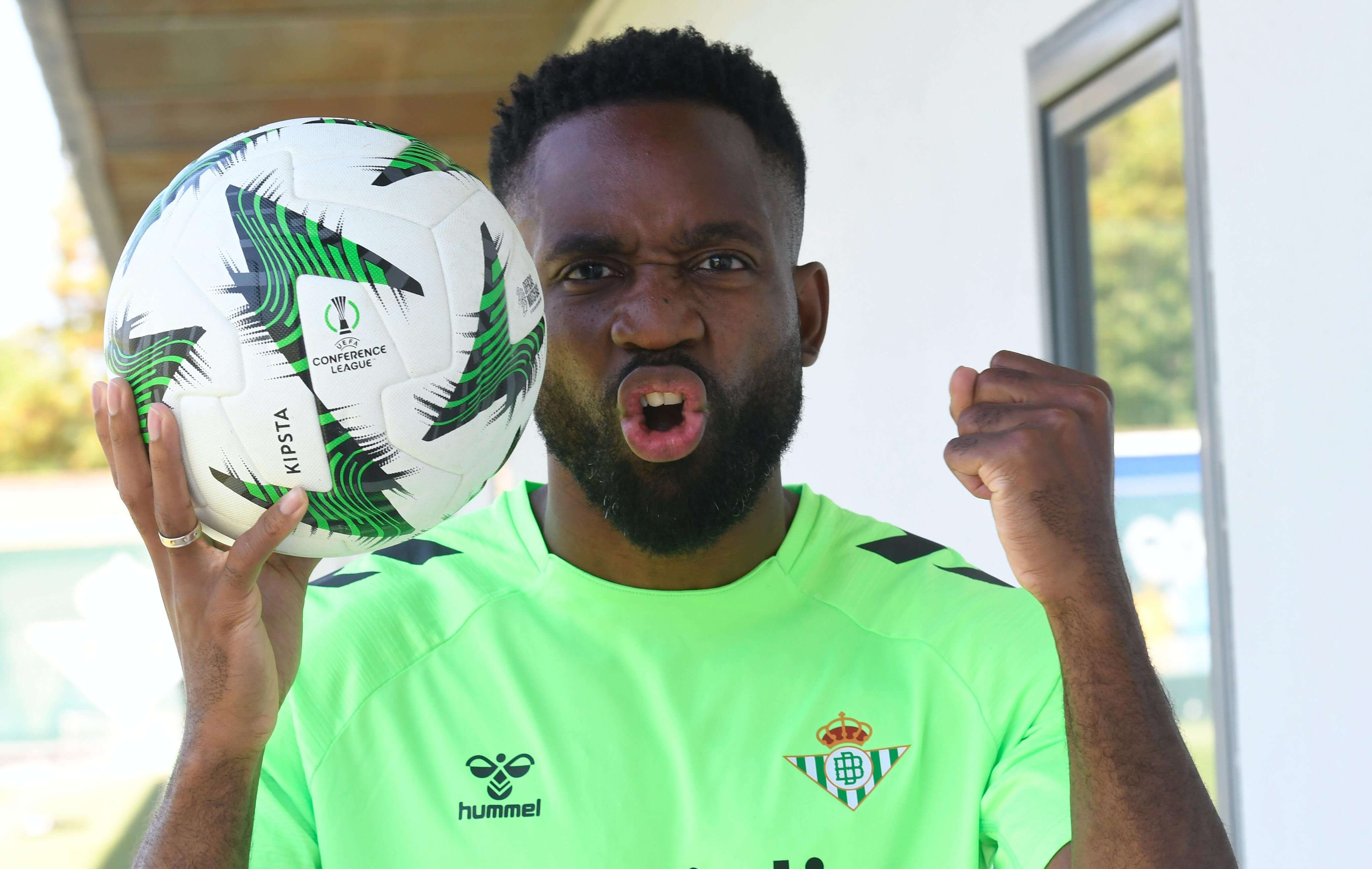 Cedric Bakambu, en su entrevista para ElDesmarque (Foto: Kiko Hurtado)