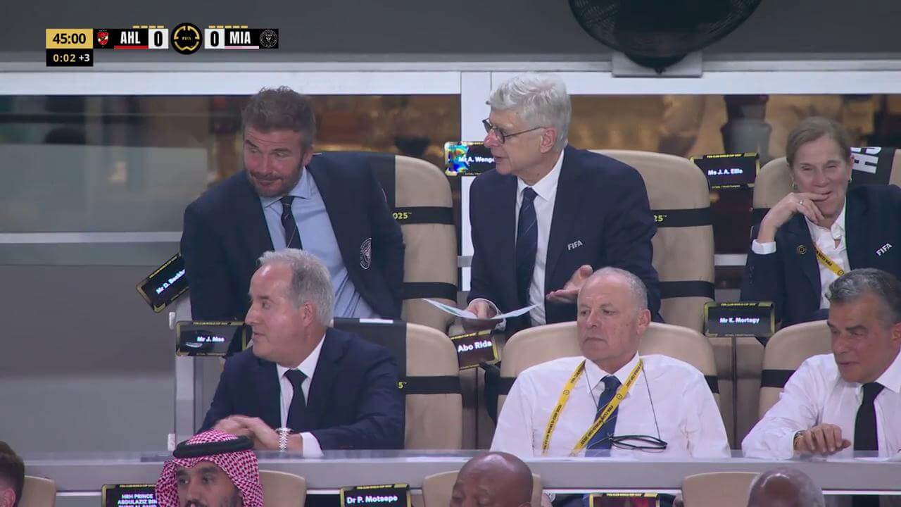 David Beckham y Arsène Wenger alucinan con el disparo de Leo Messi (Telecinco)