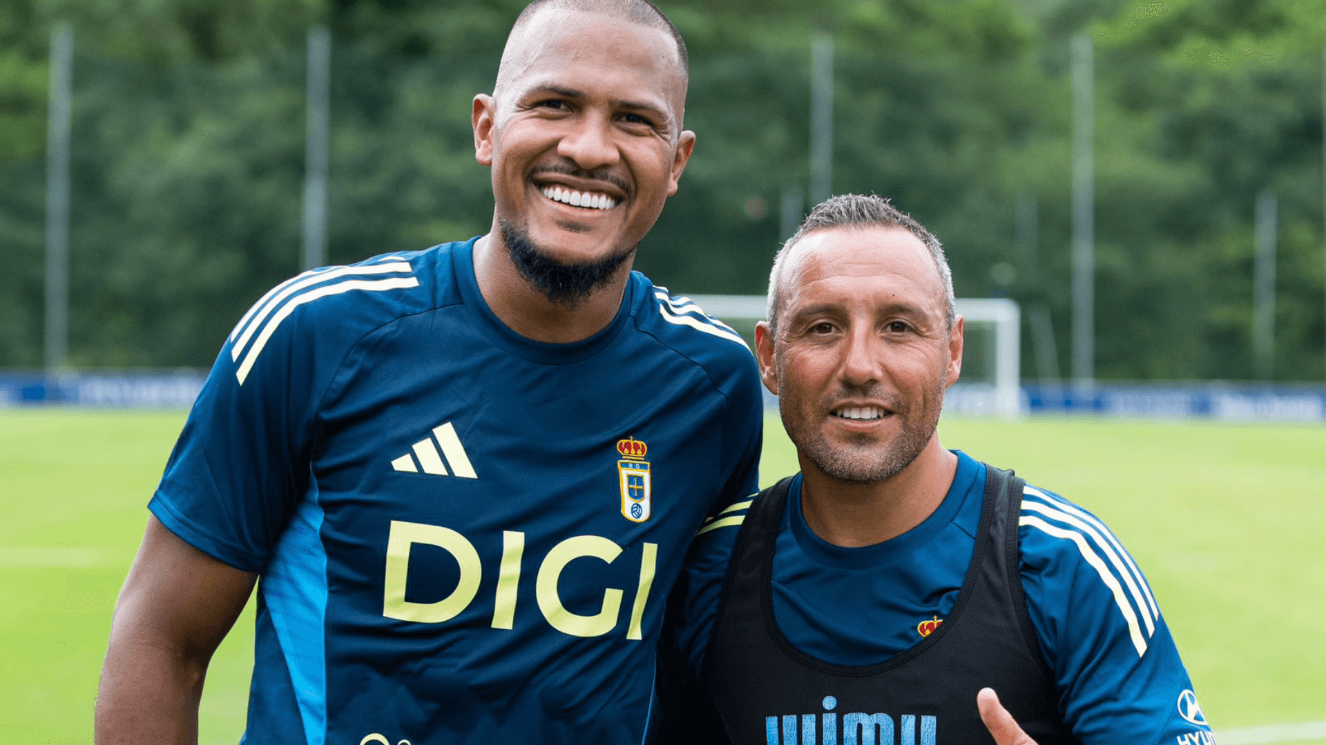 Salomón Rondón y Santi Cazorla, en pretemporada (Foto: RO).