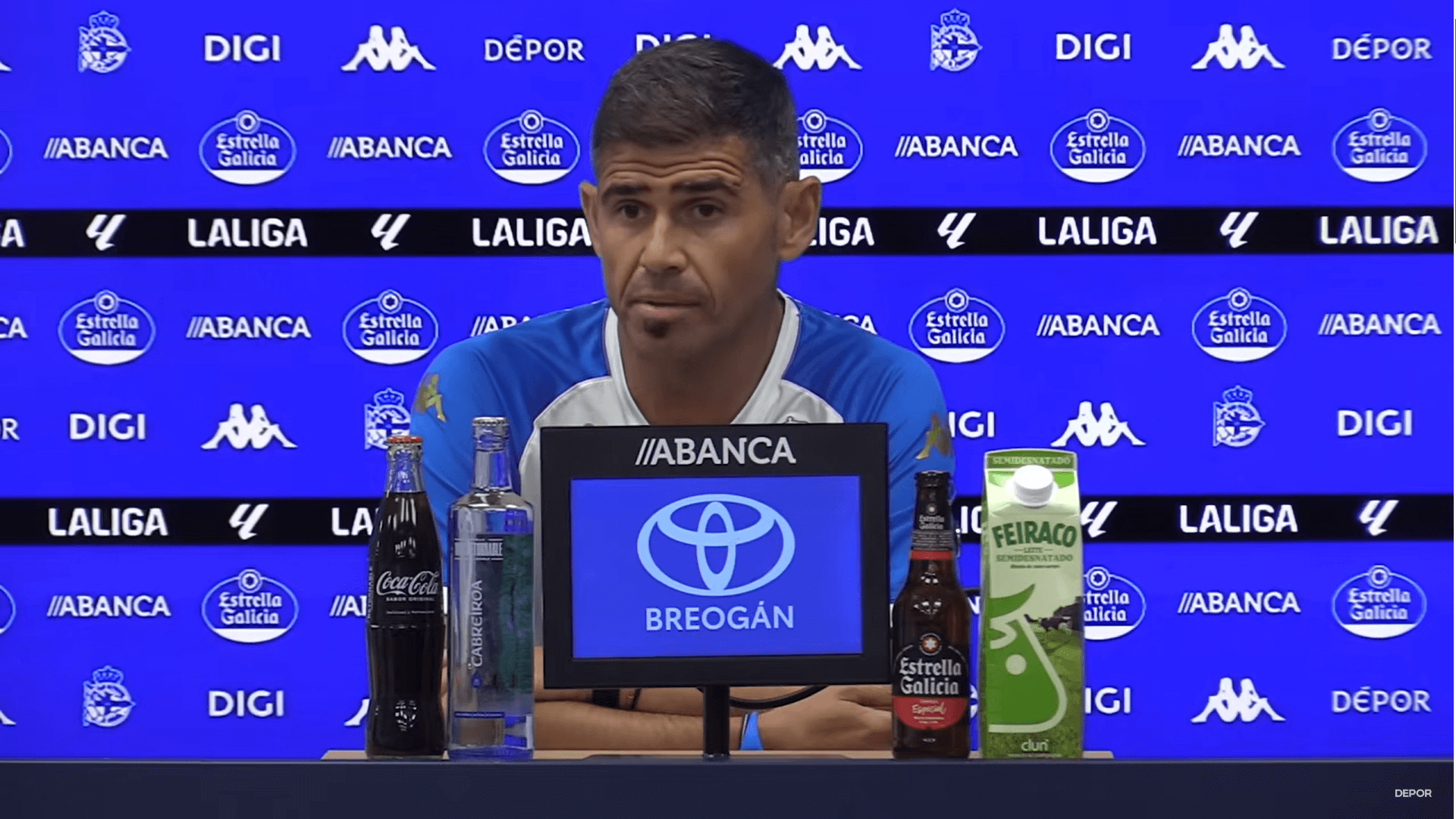 Antonio Hidalgo, en sala de prensa con el Dépor.