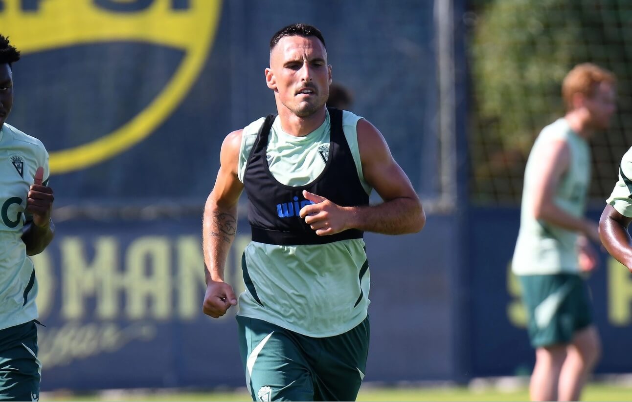 Fede San Emeterio, durante un entrenamiento del Cádiz (Foto: CCF).