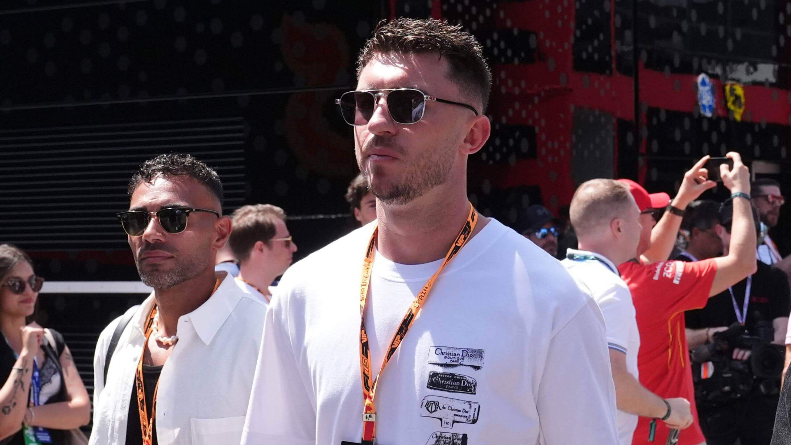 Aymeric Laporte, en el paddock de Red Bull durante el Gran Premio de Barcelona (Foto: CordonPress).