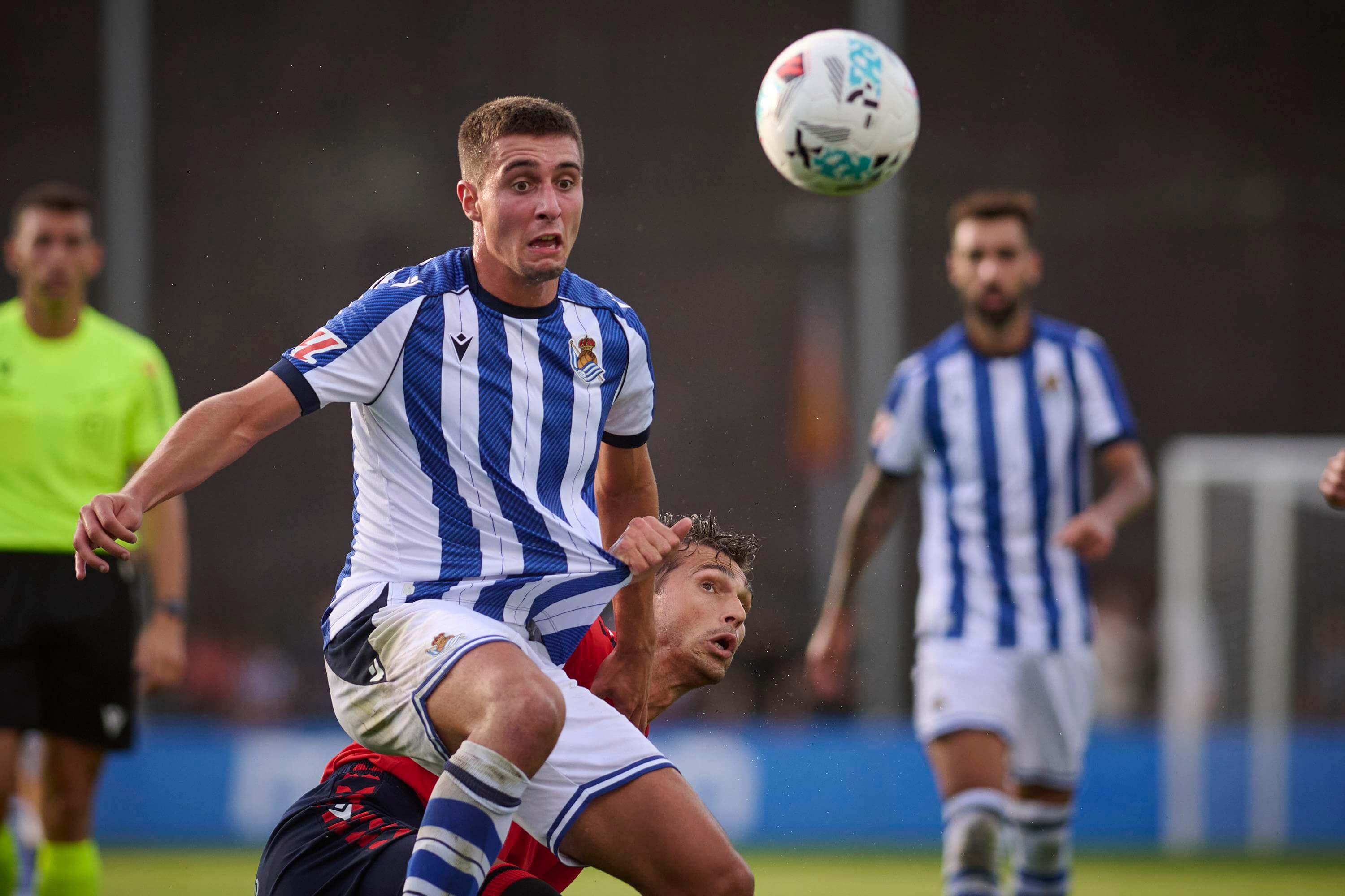 Jon Karrikaburu, en un partido de la Real Sociedad (FOTO: Cordón Press).