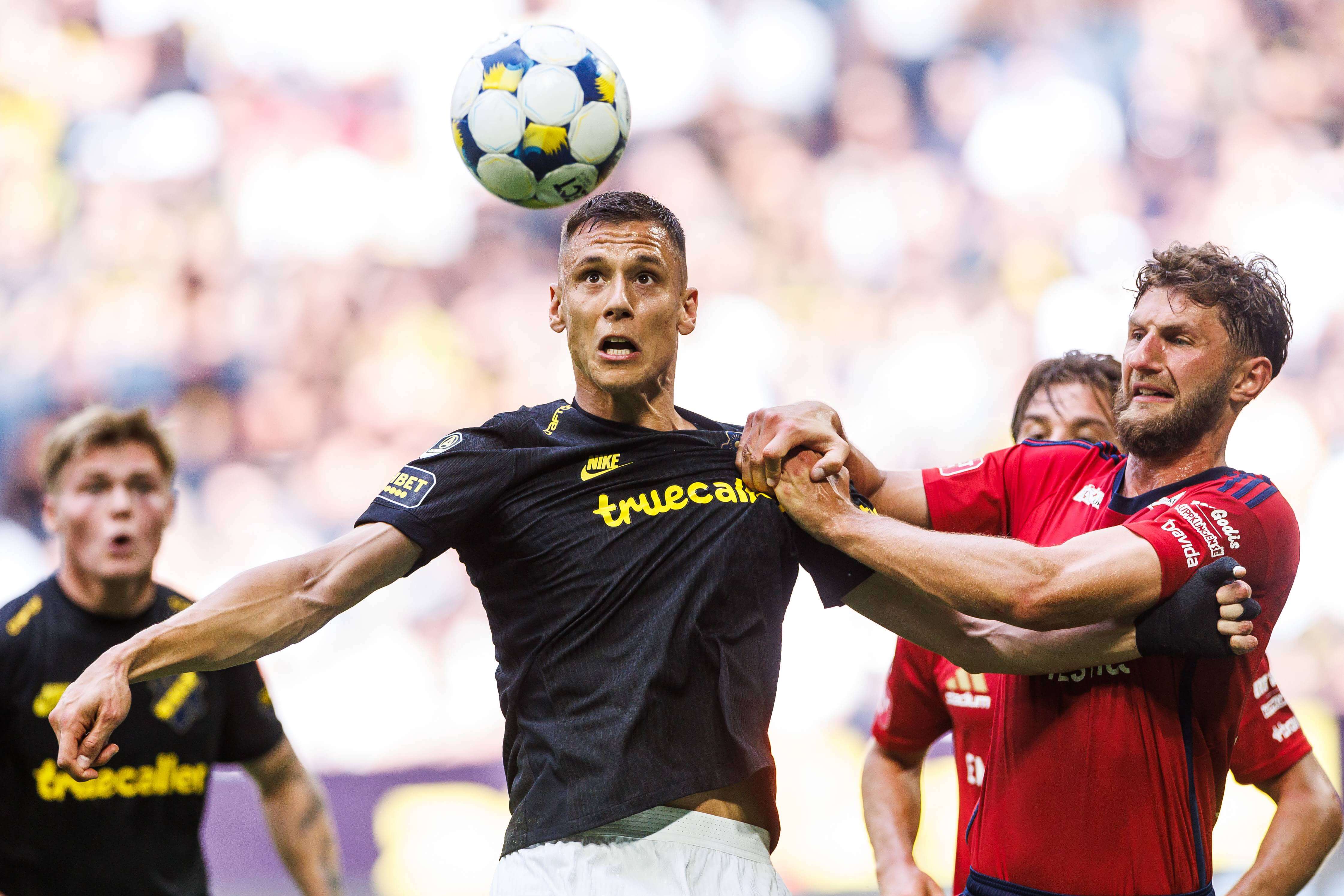 Filip Benkovic en un partido oficial con el AIK sueco. (Foto: Cordon Press)