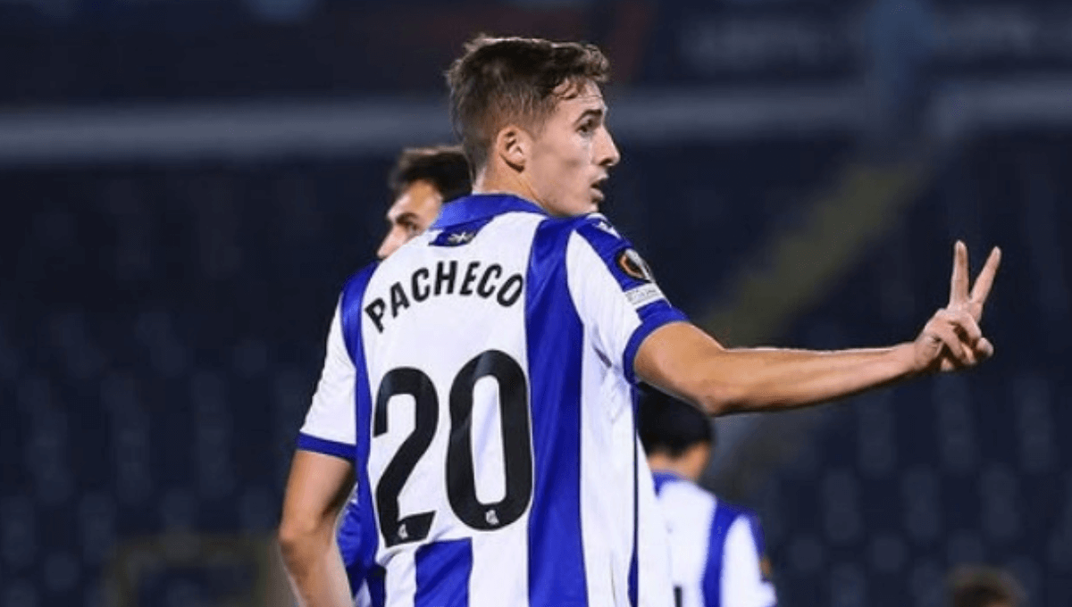 Jon Pacheco, durante un partido con la Real Sociedad (Foto: Instagram).