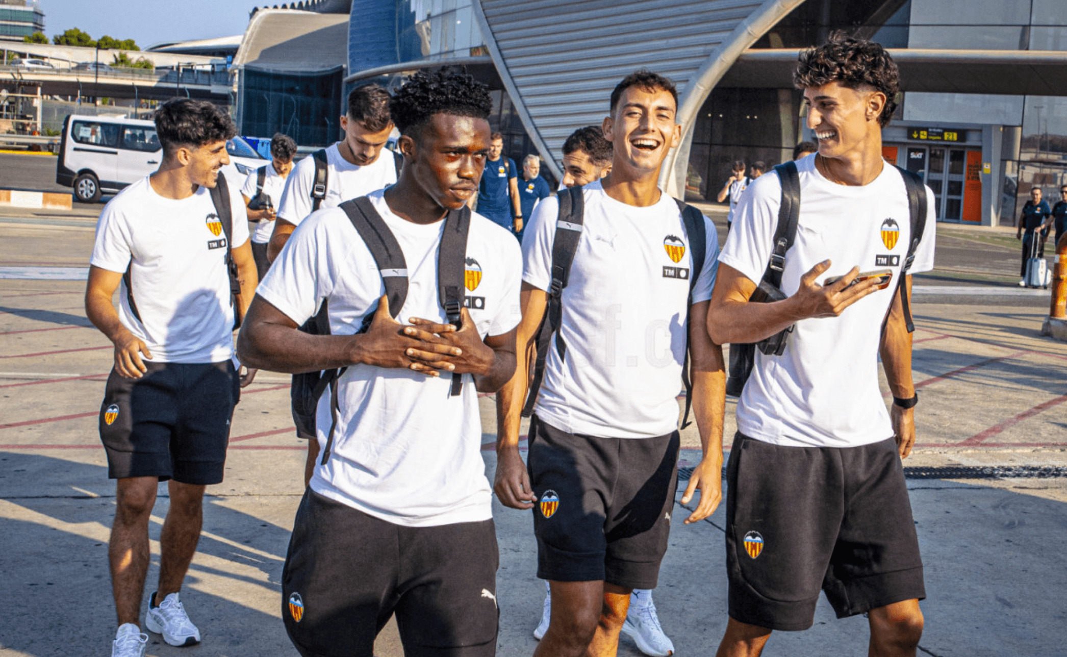 Convocatoria del Valencia CF y vuelo en avión (Foto: Valencia CF)