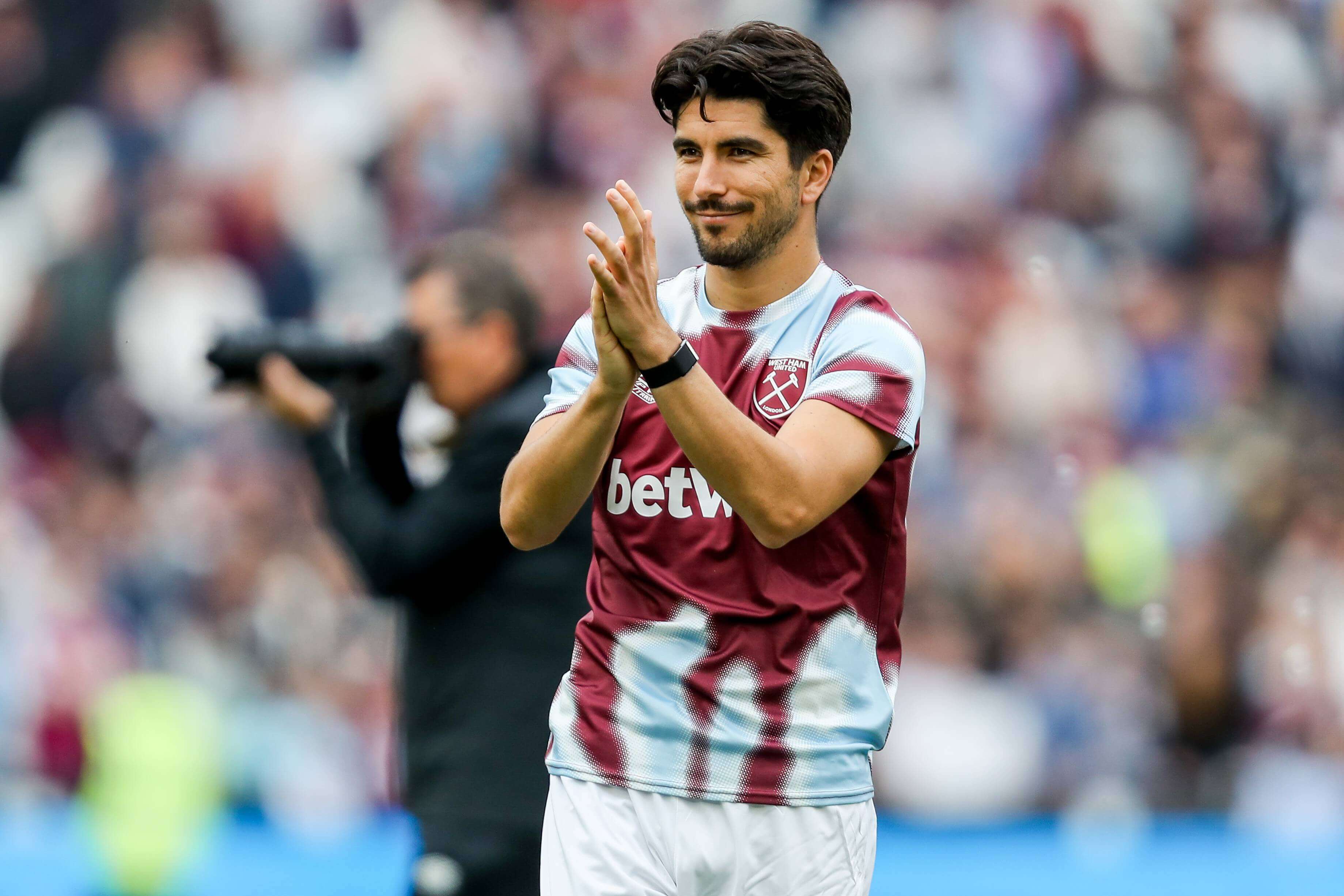 Carlos Soler, durante un partido con el West Ham (Foto: Cordon Press).