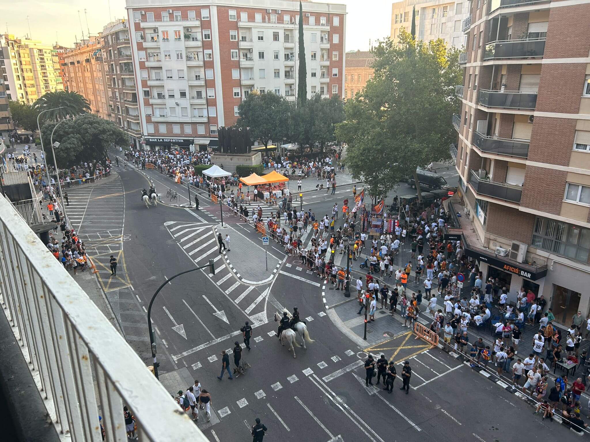Avenida de Suecia casi dos horas antes