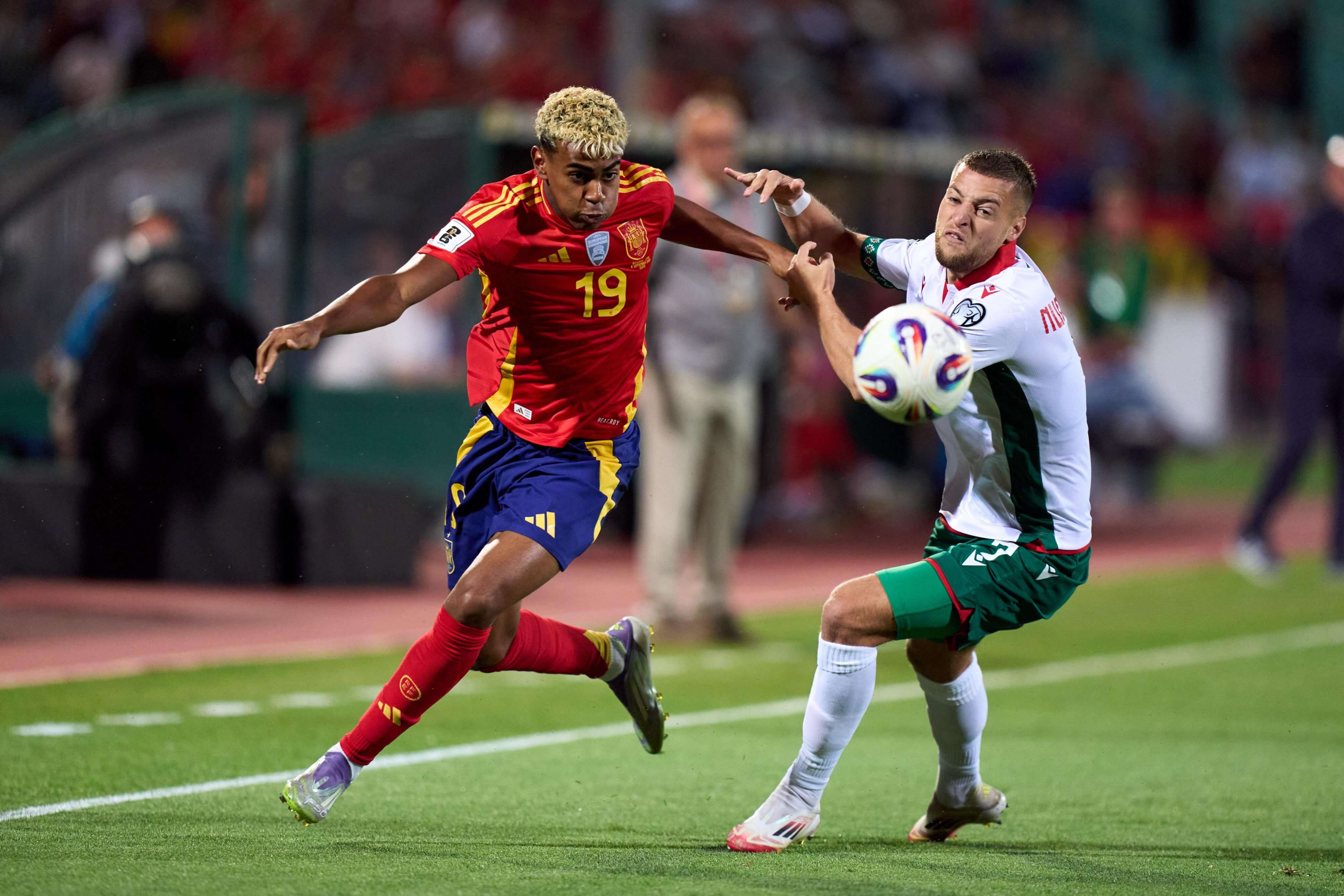 Lamine Yamal, durante el Bulgaria-España (Foto: X).