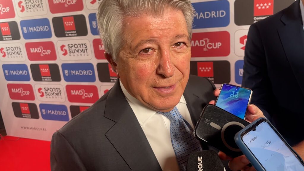 Enrique Cerezo en la presentación del Mad Cup