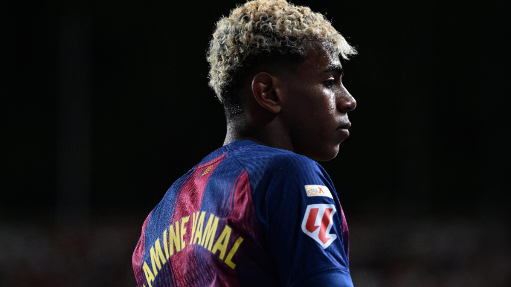 Lamine Yamal en un partido del FC Barcelona (Cordon Press)