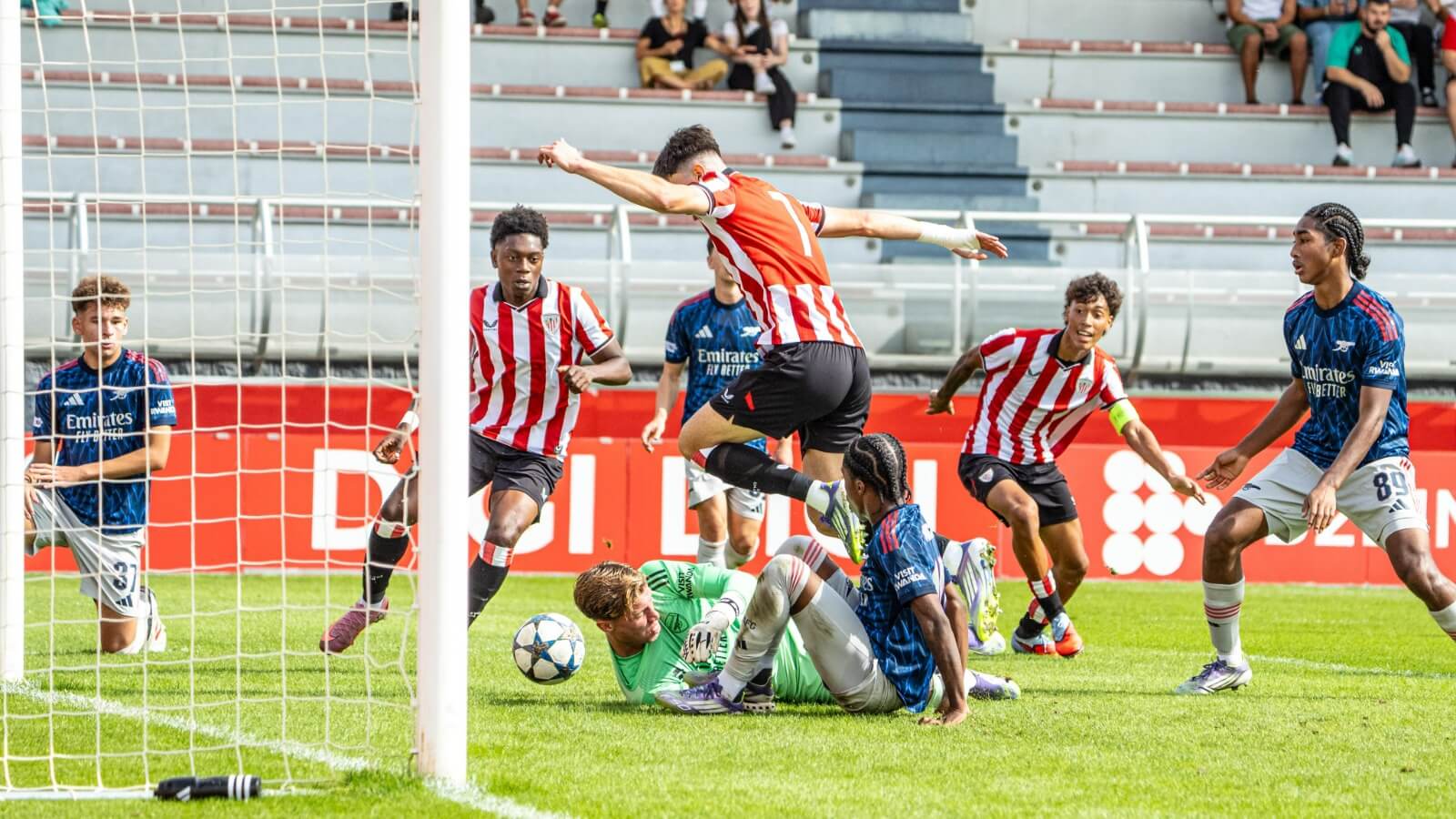 Selton Sued protagonista en uno de los goles en la Youth League (Foto: Athletic Club).
