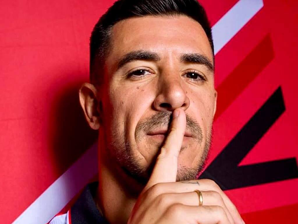 Gesto de Yuri Berchiche antes de regresar a la Champions (Foto: Athletic Club).