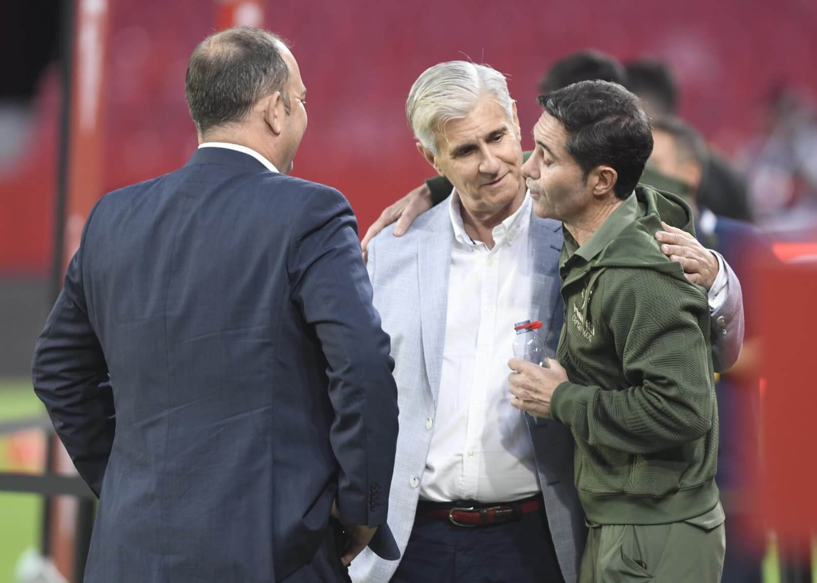 Antonio Cordón, José Ignacio Navarro y Marcelino, en la previa del Sevilla - Villarreal (Foto: Ki