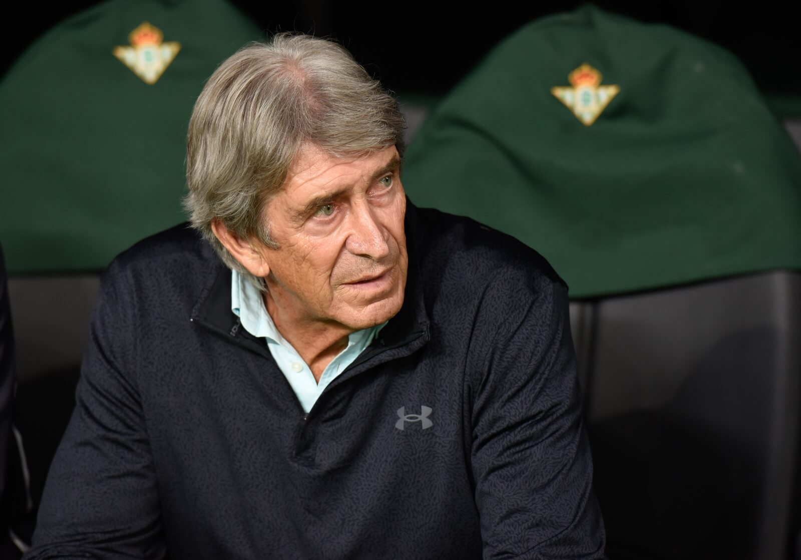 Manuel Pellegrini en el Betis-Osasuna. (Foto: Kiko Hurtado)