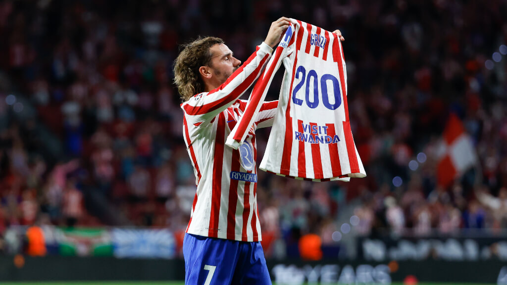 Antoine Griezmann celebra su gol 200 en el Atlético de Madrid (EFE)