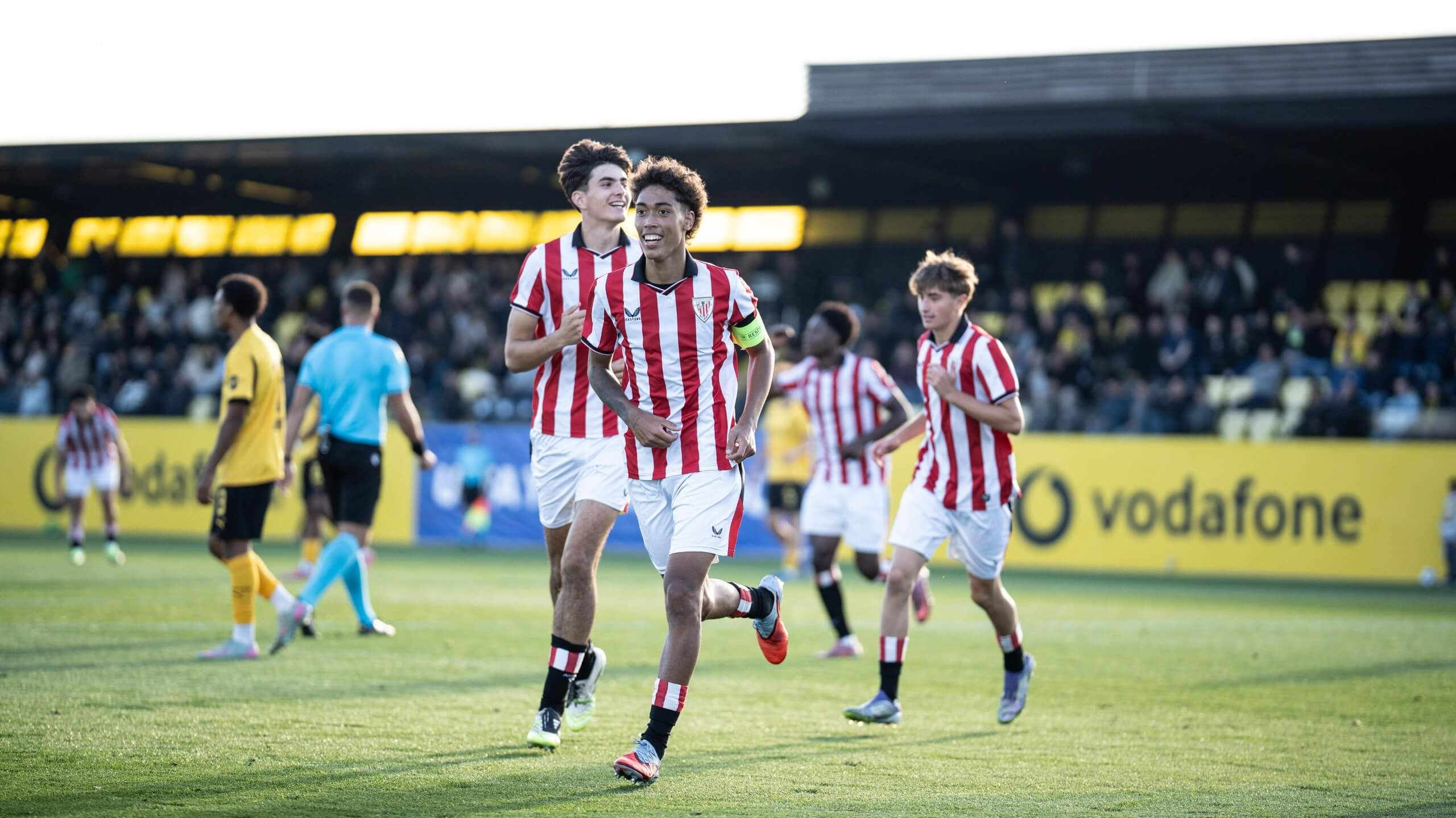 Selton Sued celebra su gol en Dortmund. (Foto: Athletic)