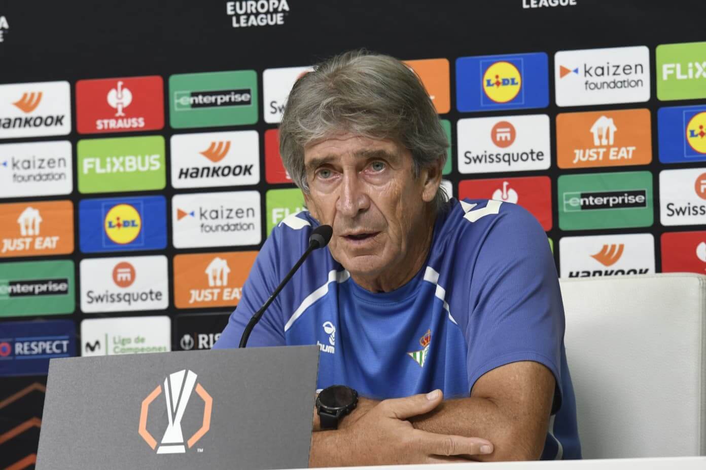 Manuel Pellegrini, en sala de prensa (Foto: Kiko Hurtado).