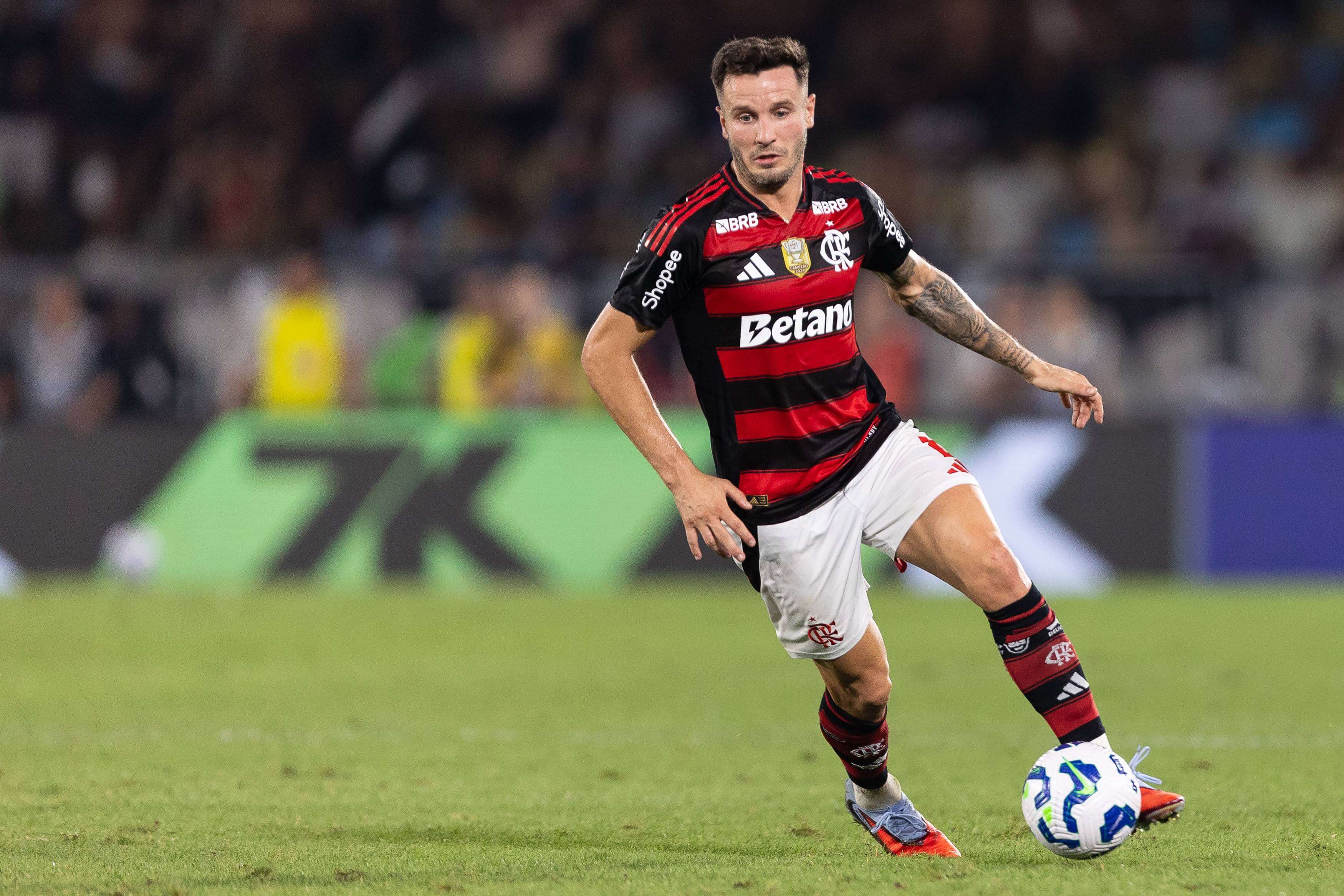 Saúl Níguez, en un partido del Flamengo (FOTO: Cordón Press).