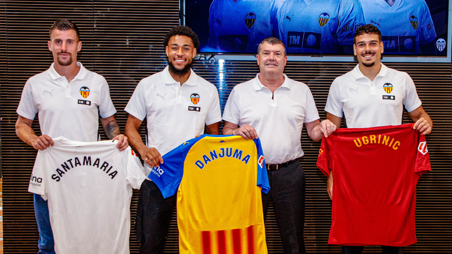 Baptiste Santamaria, Danjuma, Ron Gourlay y Filip Ugrinic (Foto: Valencia CF)