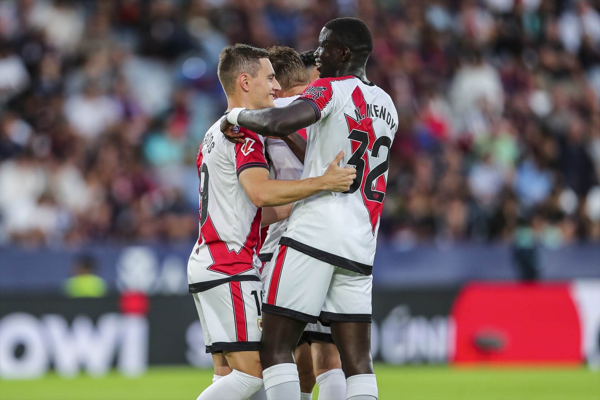 Jorge de Frutos en el Levante - Rayo Vallecano (Foto: Europa Press)
