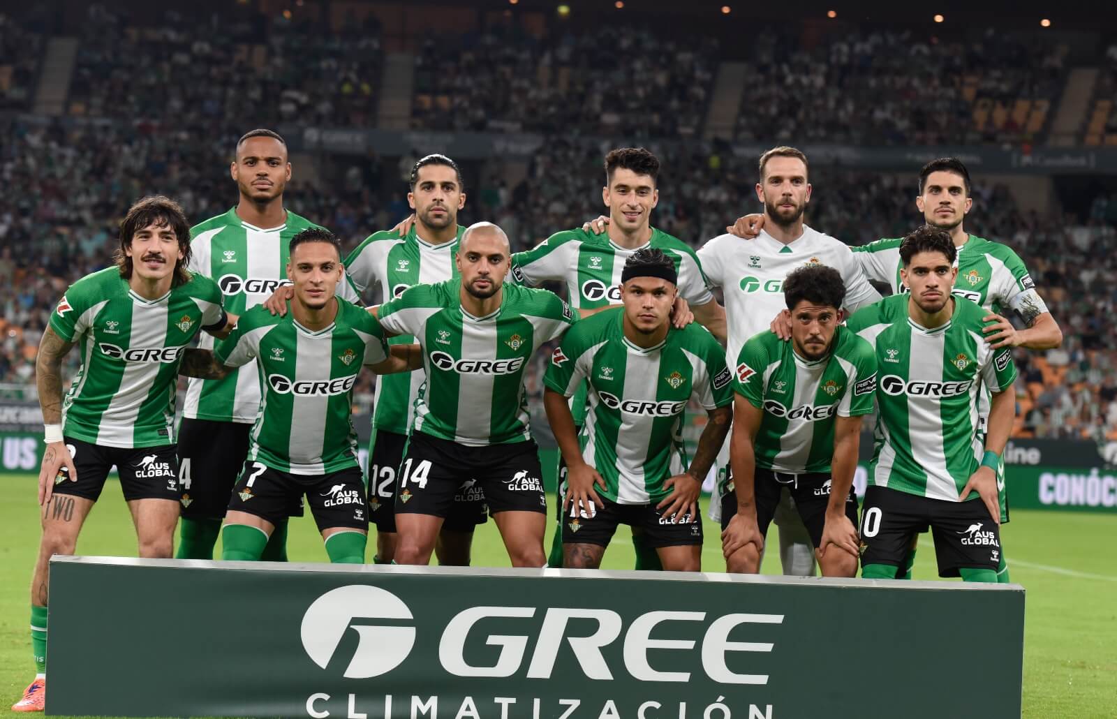 El once del Betis ante el Atlético de Madrid (Foto: Kiko Hurtado).