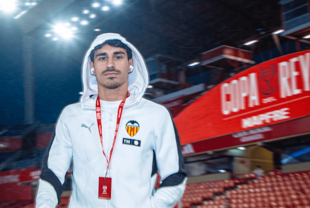 André Almeida con capucha (Foto: Valencia CF)