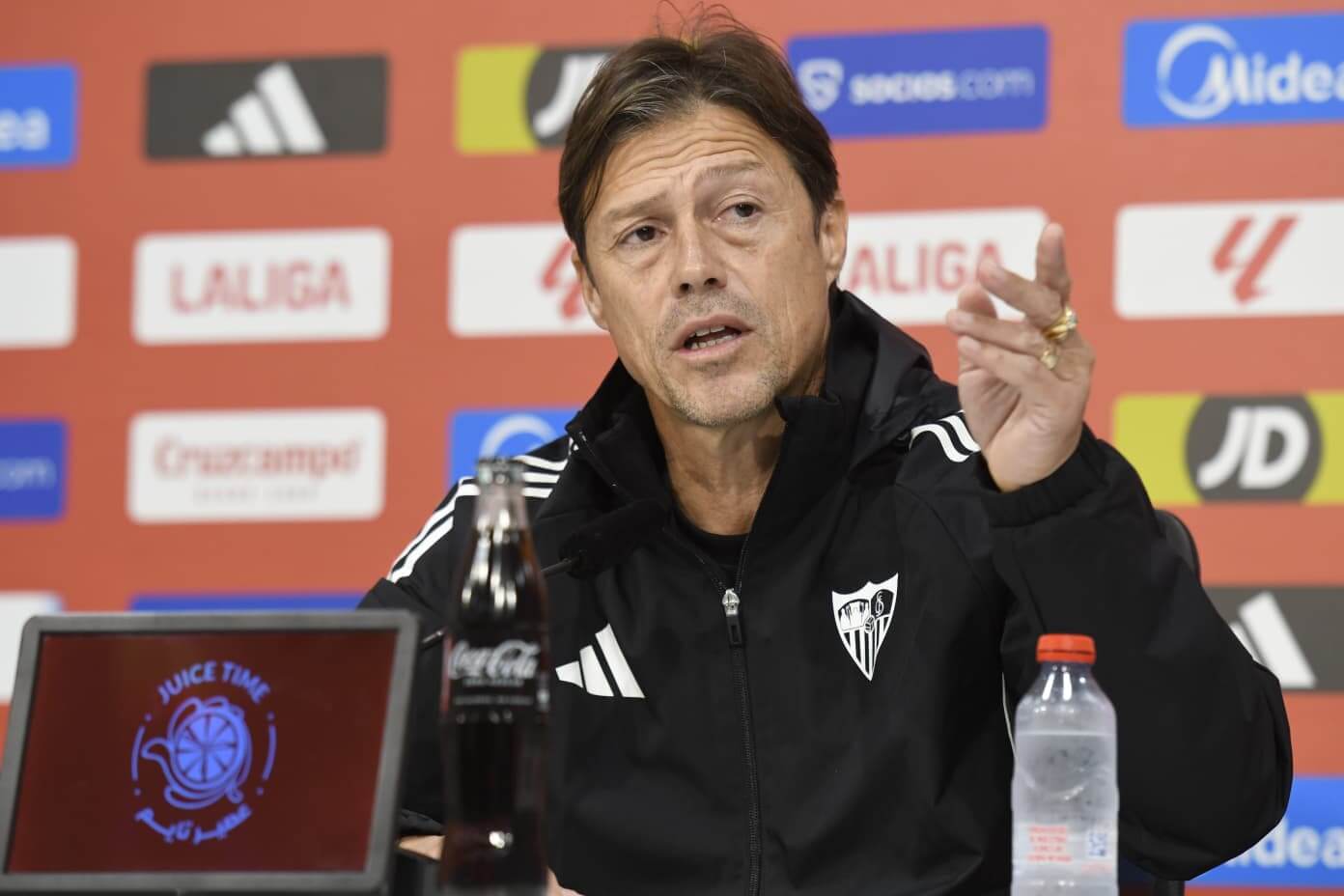 Matías Almeyda, en la rueda de prensa previa al Atlético-Sevilla (Foto: Kiko Hurtado).