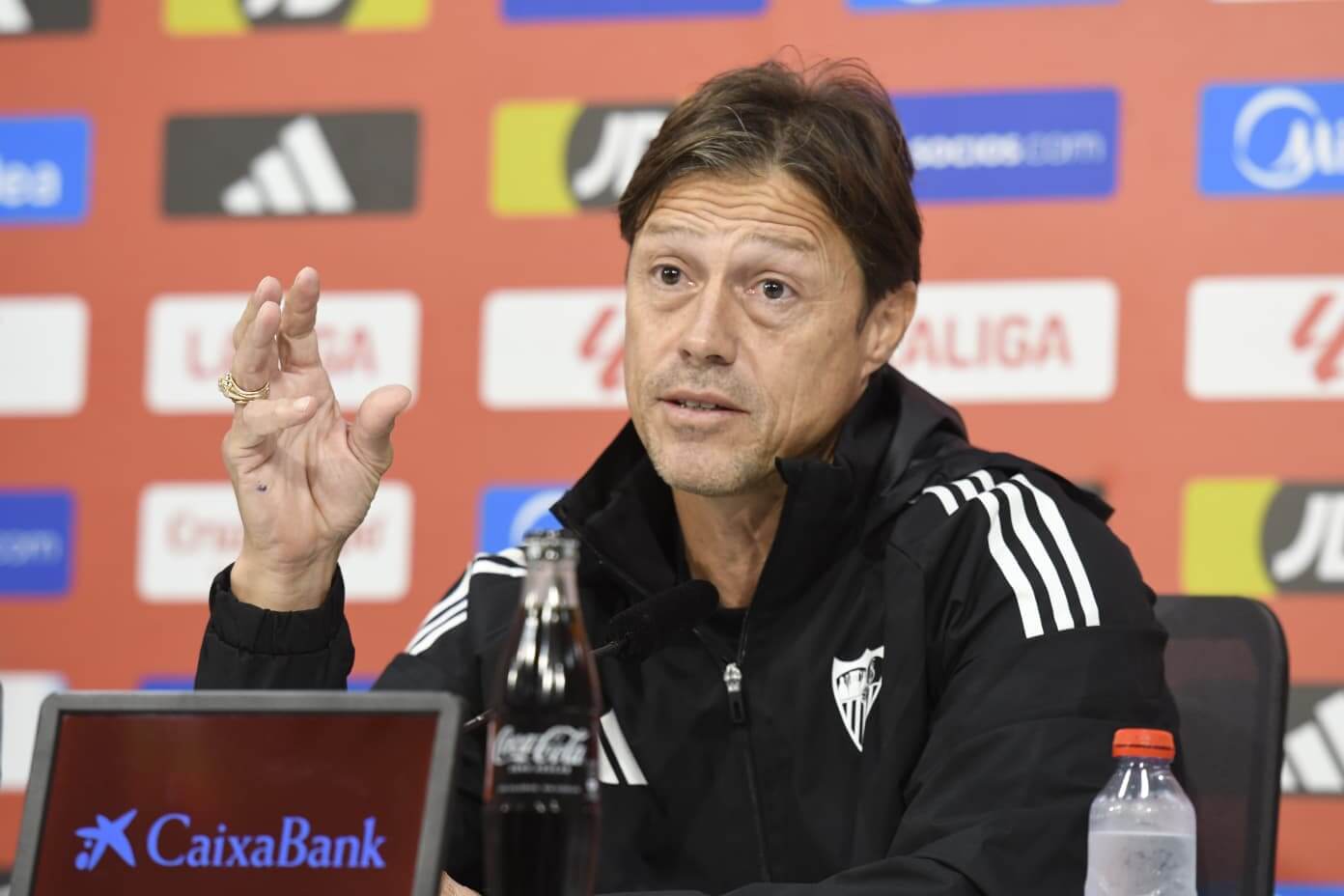 Matías Almeyda, en la rueda de prensa previa al Atlético-Sevilla (Foto: Kiko Hurtado).