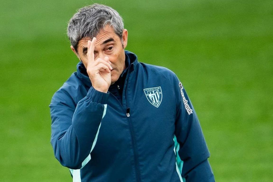 Gesto de Ernesto Valverde en un entrenamiento en Lezama (Foto: Athletic Club).