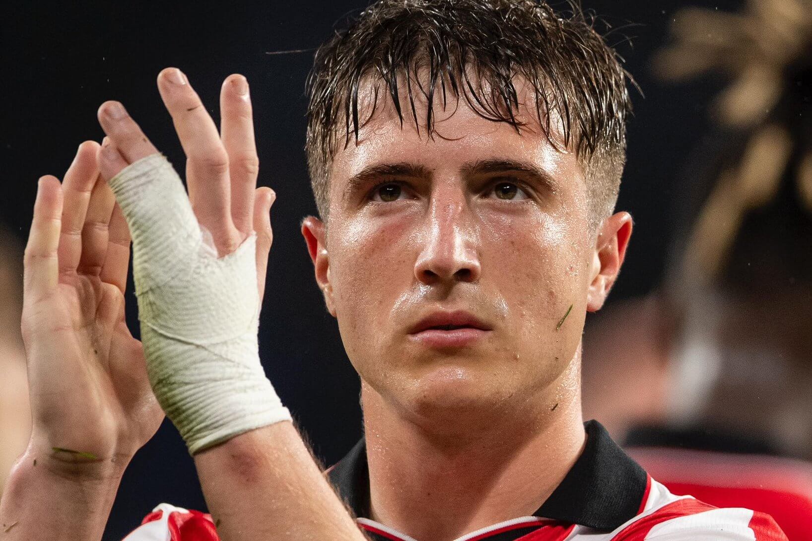 Aplauso de Jauregizar tras el derbi contra la Real Sociedad en Anoeta (Foto: Athletic Club).