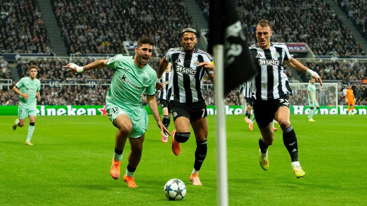 Jesús Areso ante el Newcastle en la Champions League (Foto: Athletic Club).